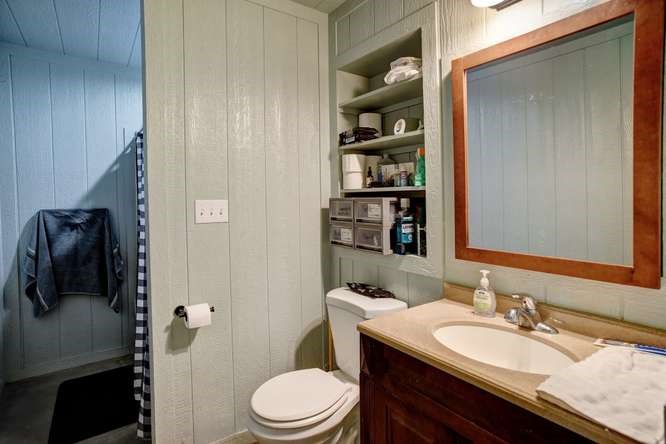 1345 E Old Hallettsville Road Property Photo 45
