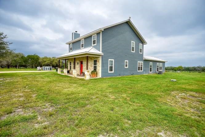 1345 E Old Hallettsville Road Property Photo 46