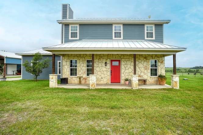 1345 E Old Hallettsville Road Property Photo 47