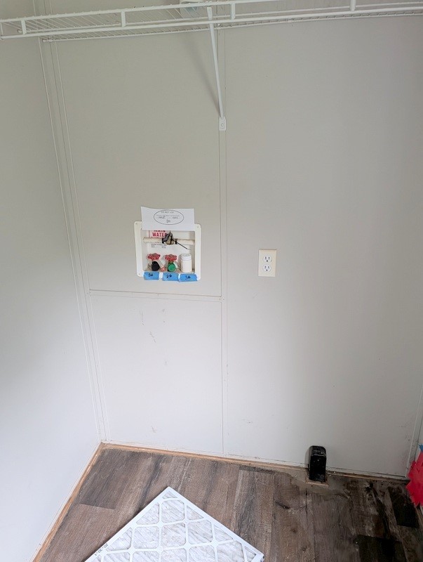 746 Aldredge Circle Property Photo 24