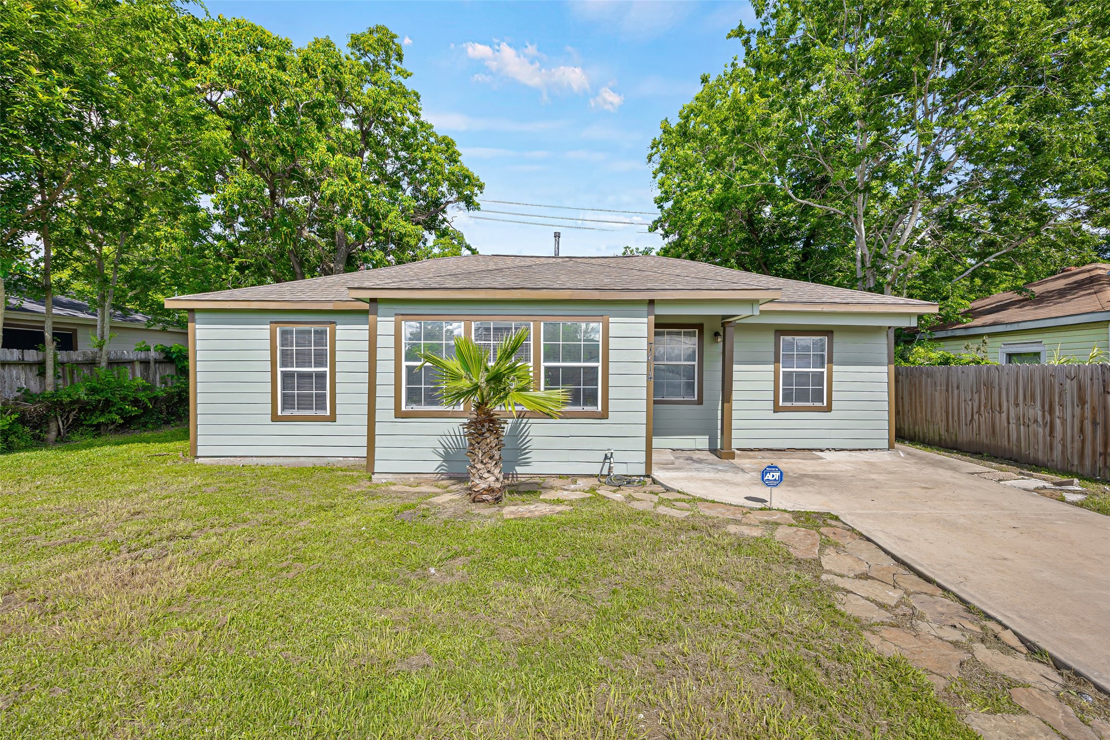 7614 Darnay Dr Drive Property Photo 1