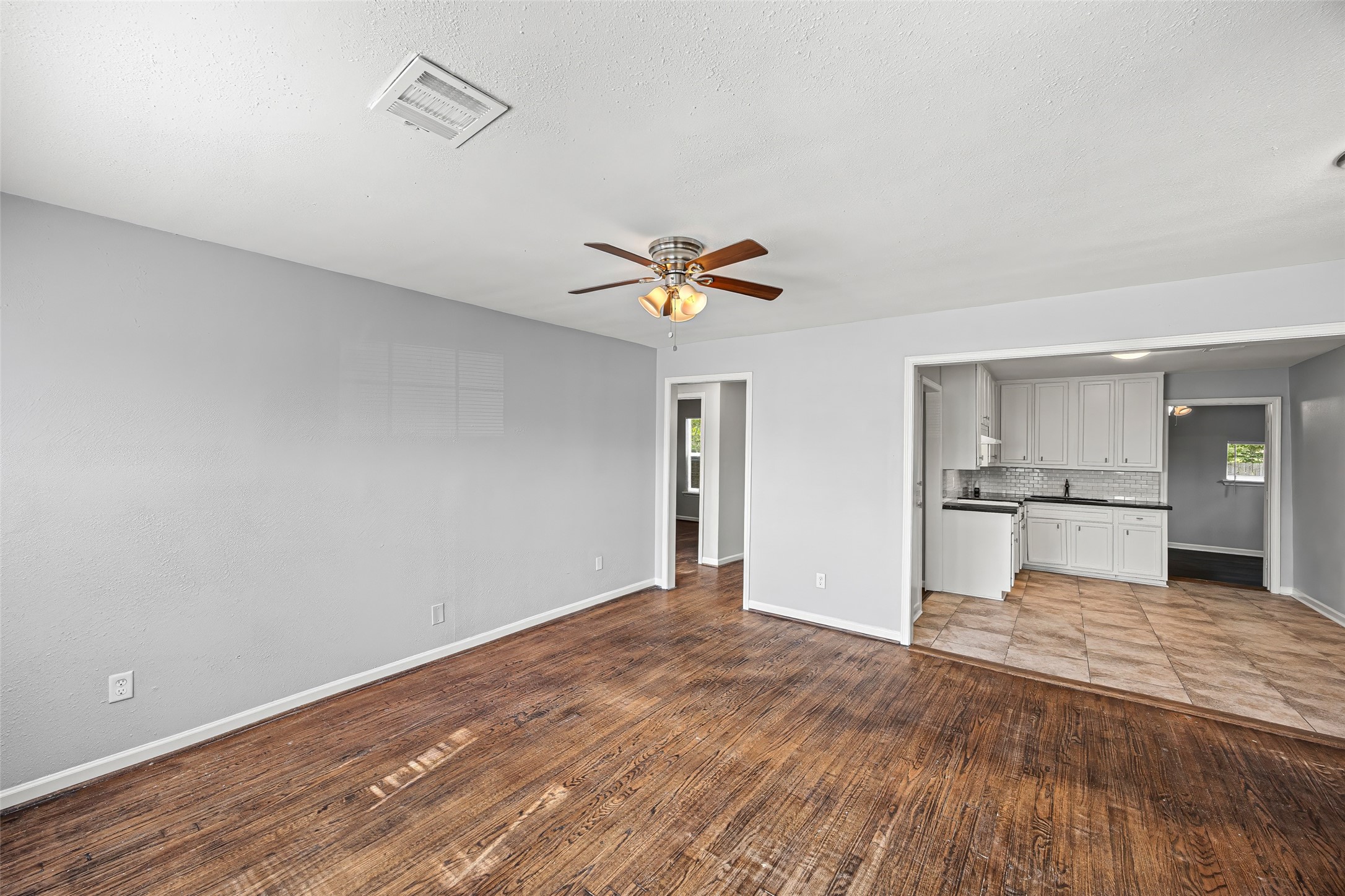7614 Darnay Dr Drive Property Photo 6