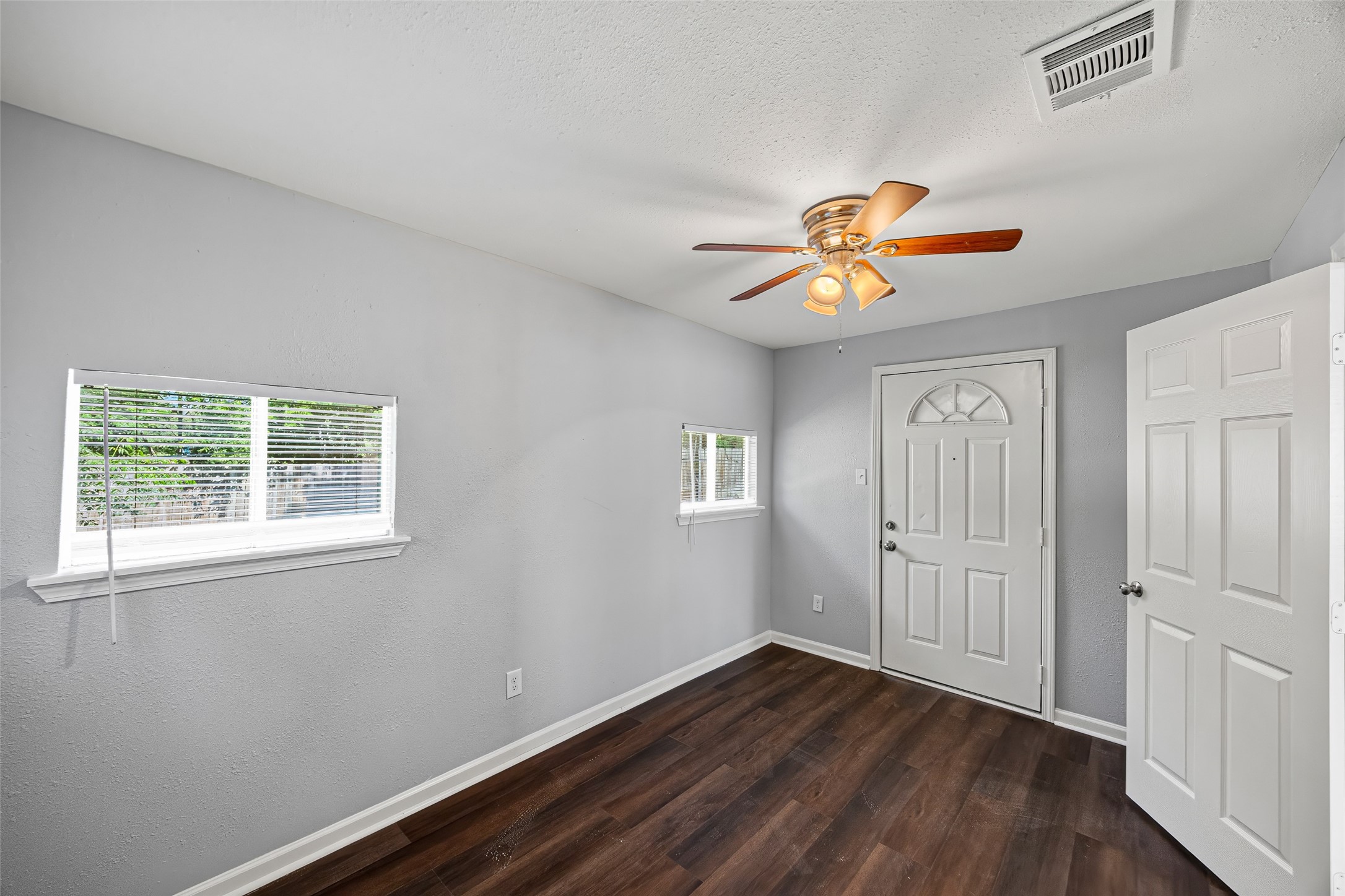 7614 Darnay Dr Drive Property Photo 10