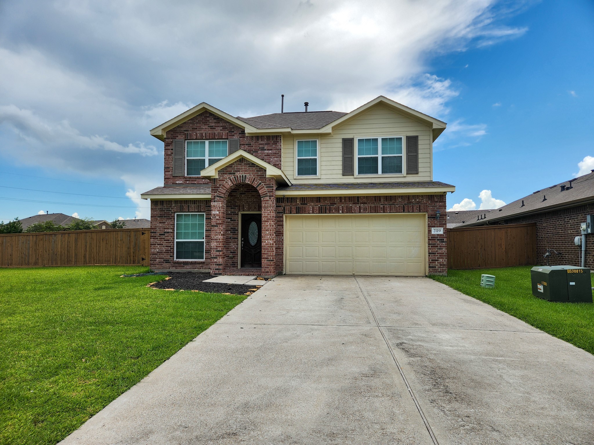 2119 Del Mar Drive Property Photo 1