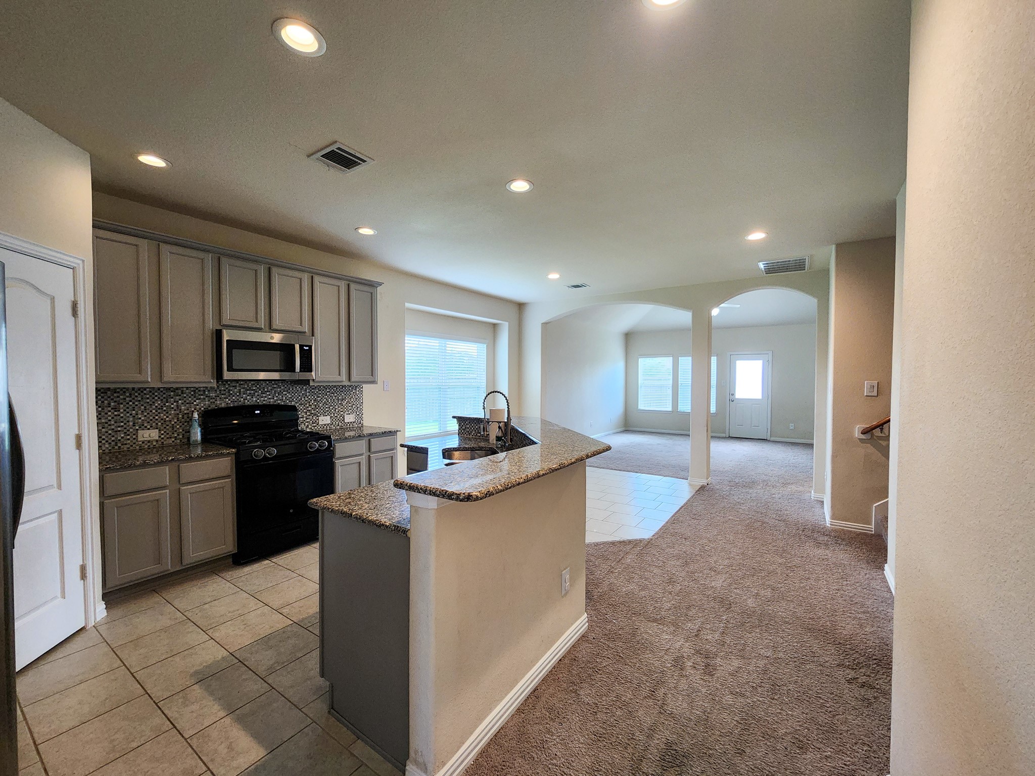 2119 Del Mar Drive Property Photo 5
