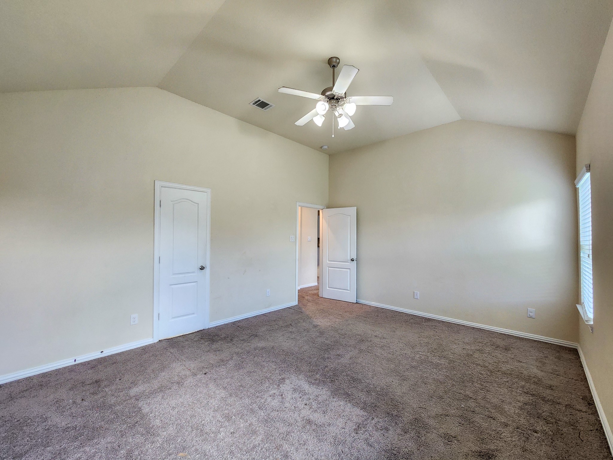 2119 Del Mar Drive Property Photo 13