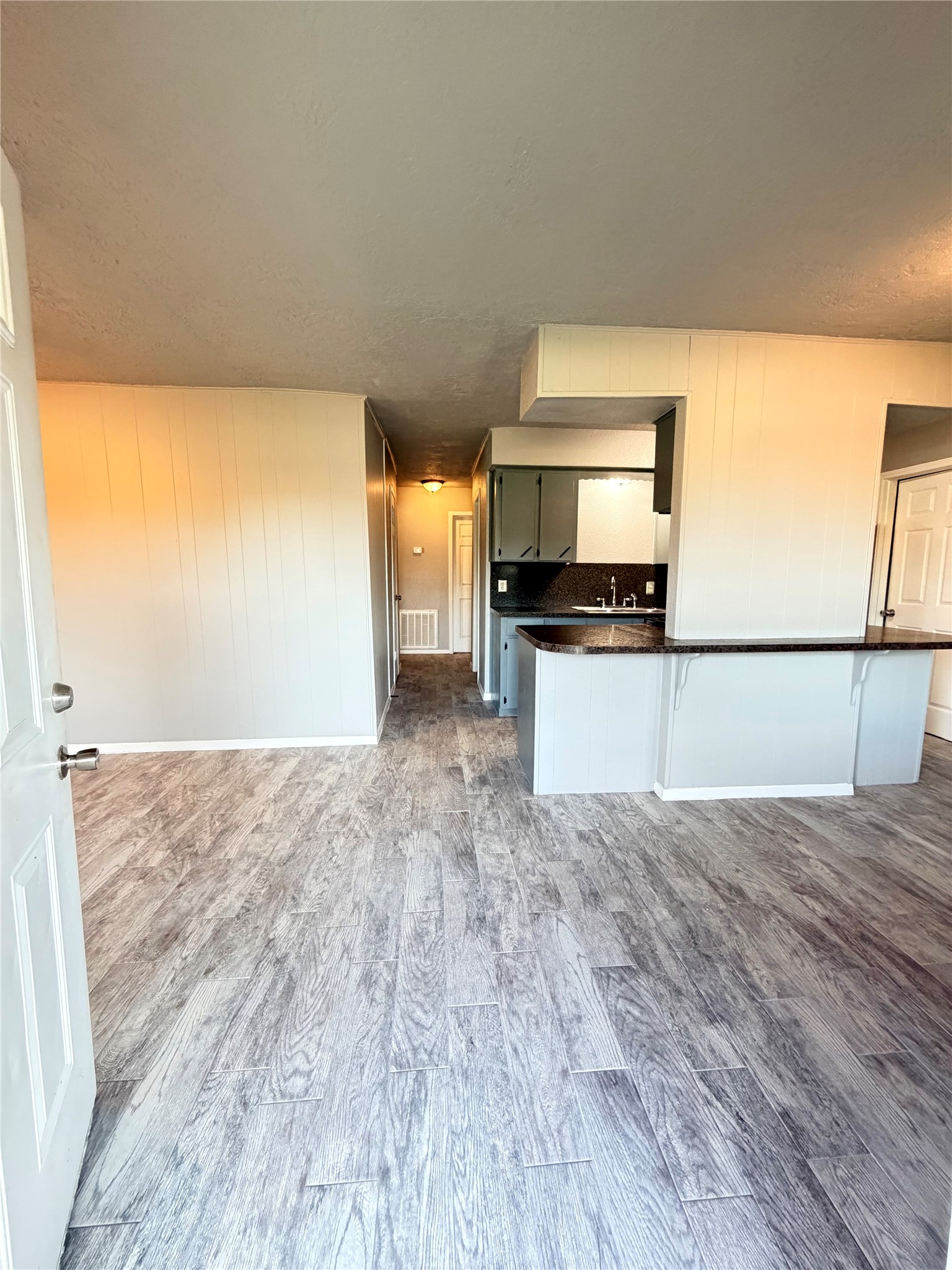 519 Magnolia Avenue Property Photo 3
