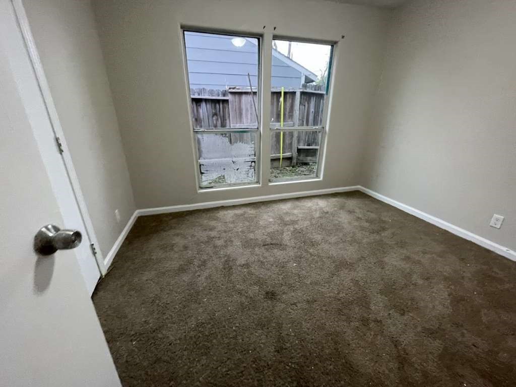 8914 Kellett Street Property Photo 7