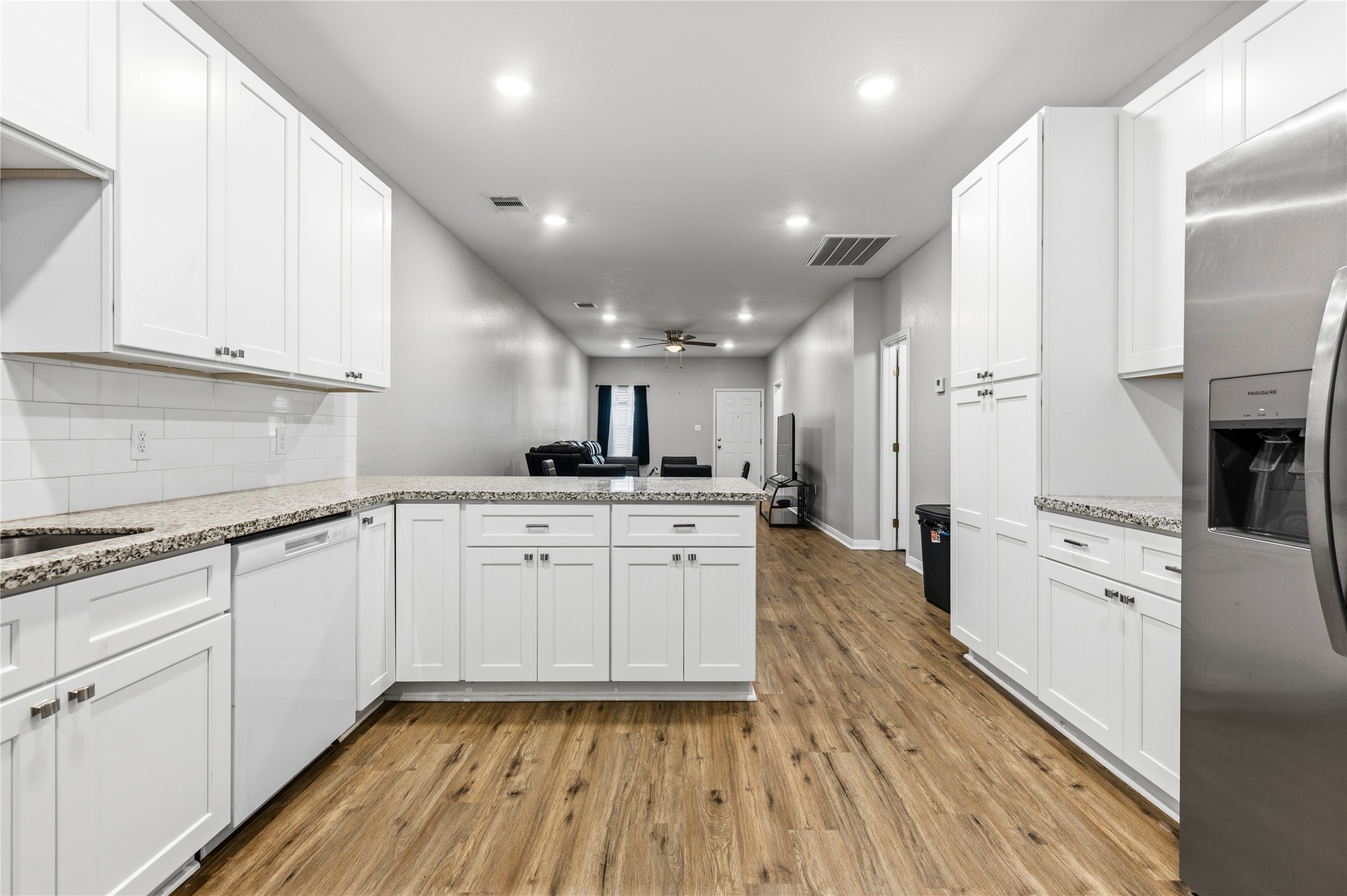 405 W Worsham Street Property Photo 7