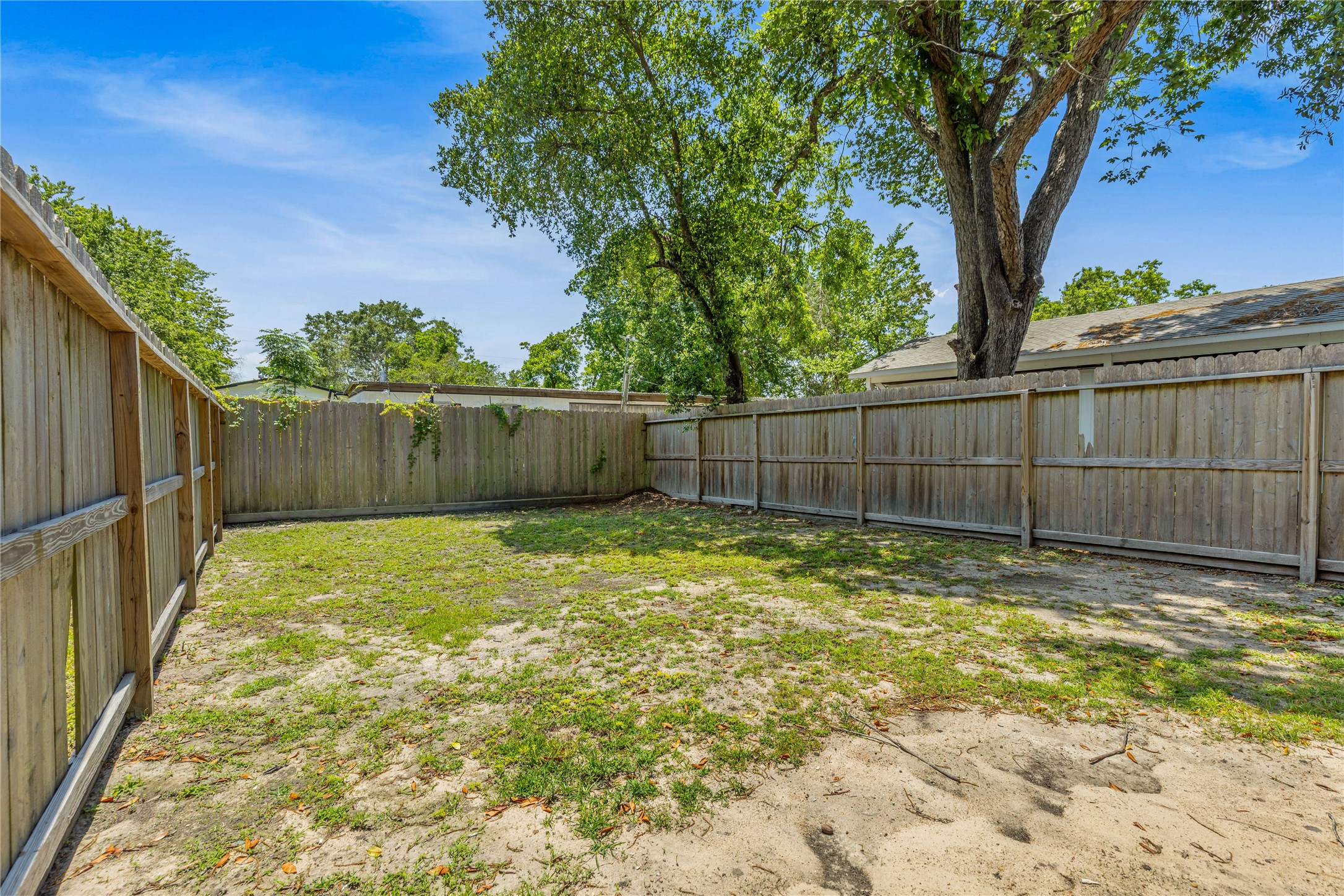 405 W Worsham Street Property Photo 29