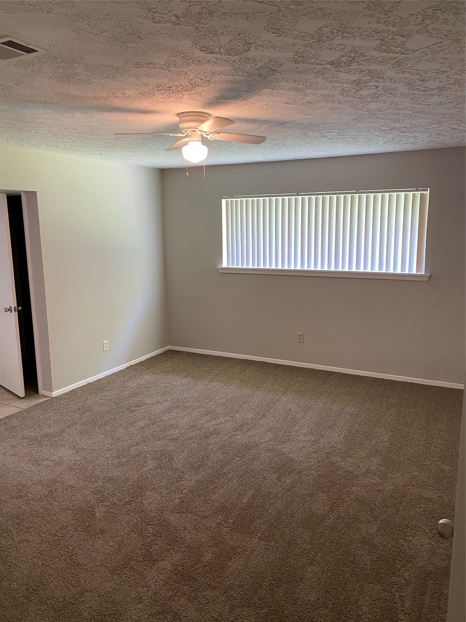 7547 Winkle Wood Lane Property Photo 4