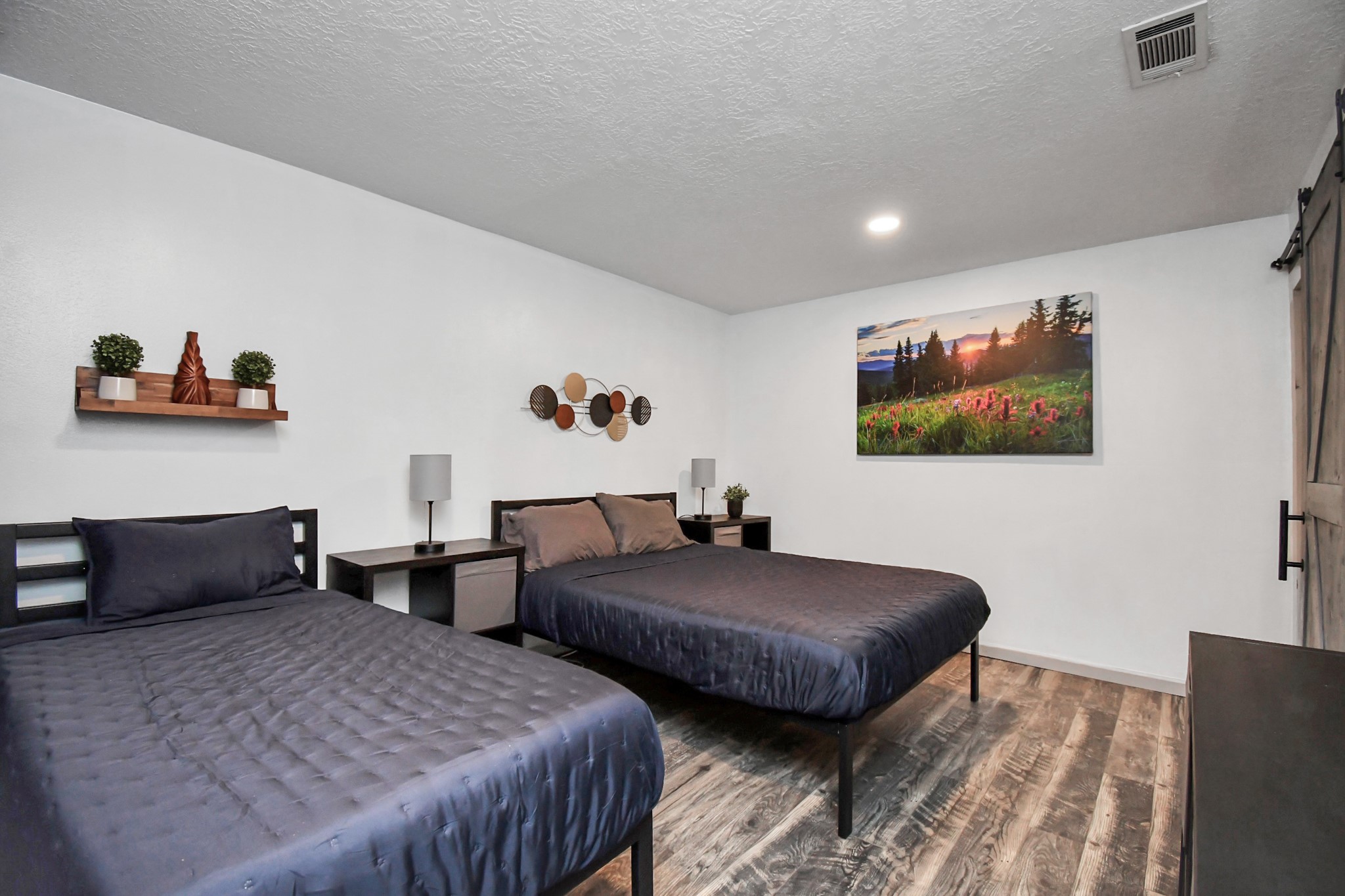 15711 Creekhaven Drive Property Photo 33