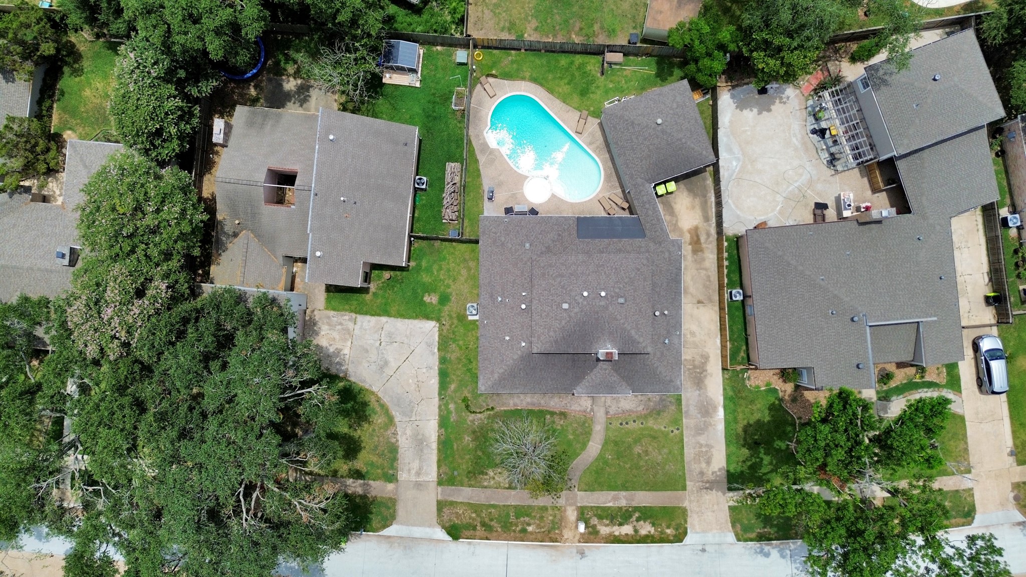 15711 Creekhaven Drive Property Photo 36