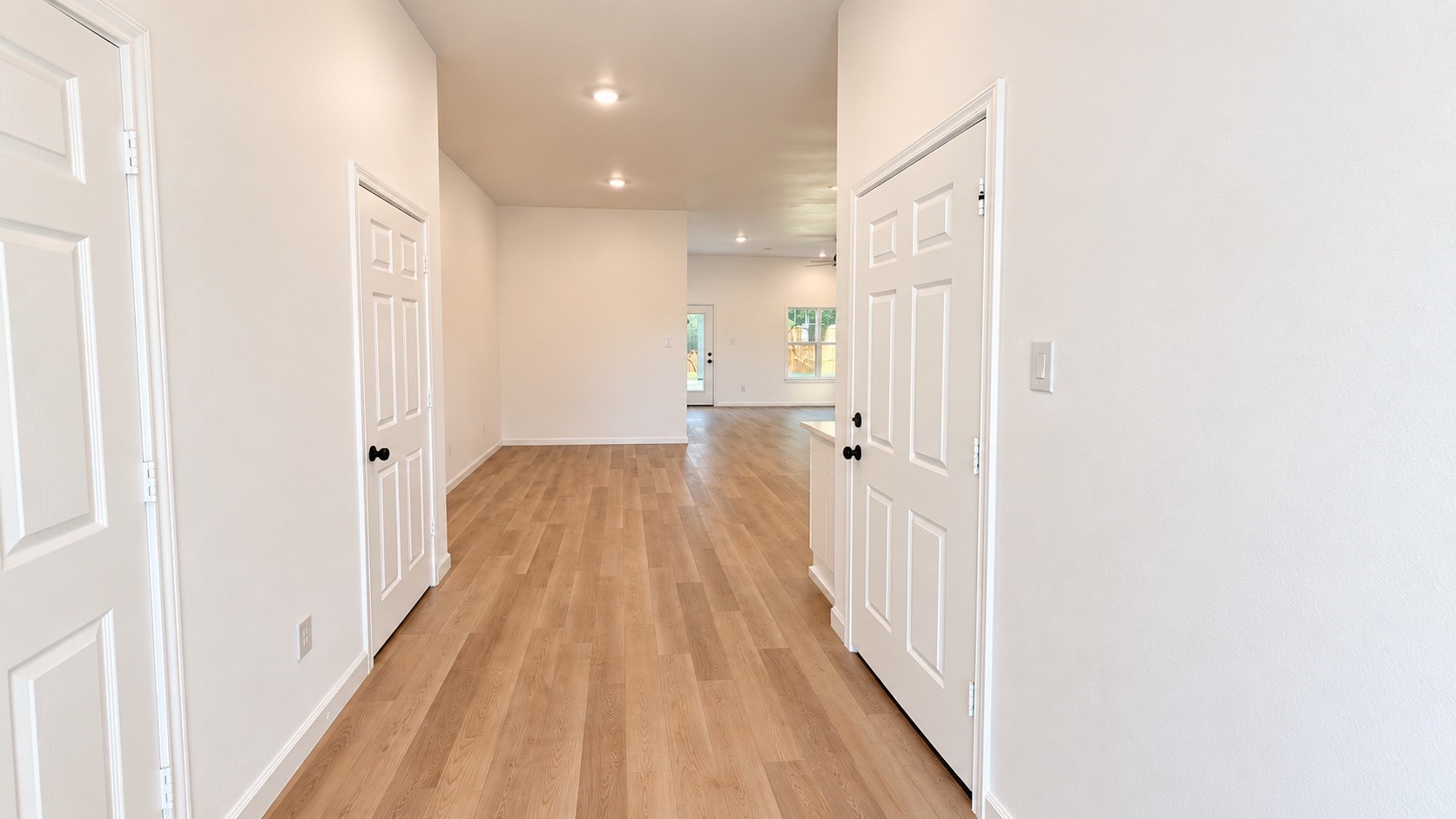8715 Victoria Forest Drive Property Photo 4