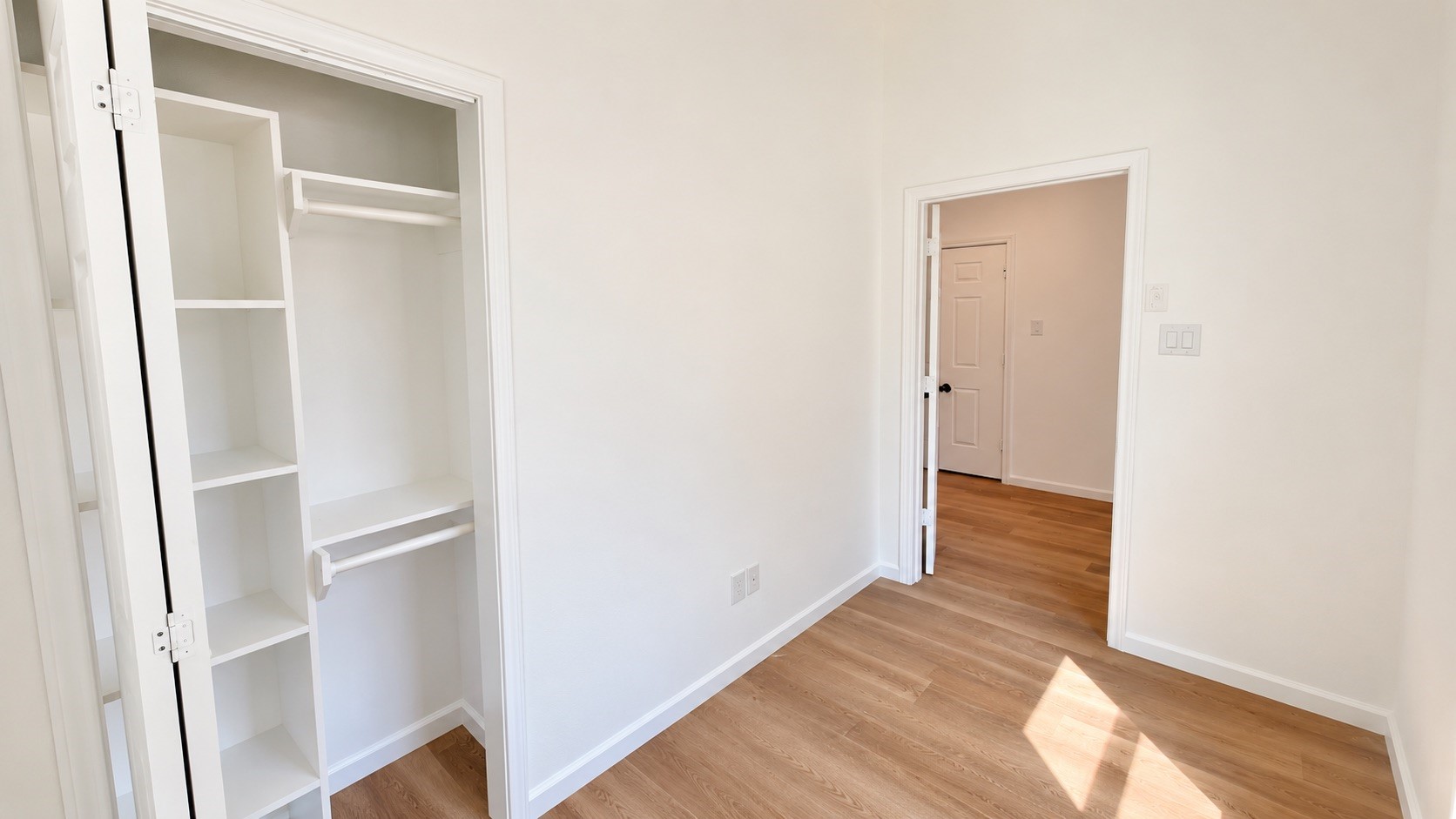 8715 Victoria Forest Drive Property Photo 6