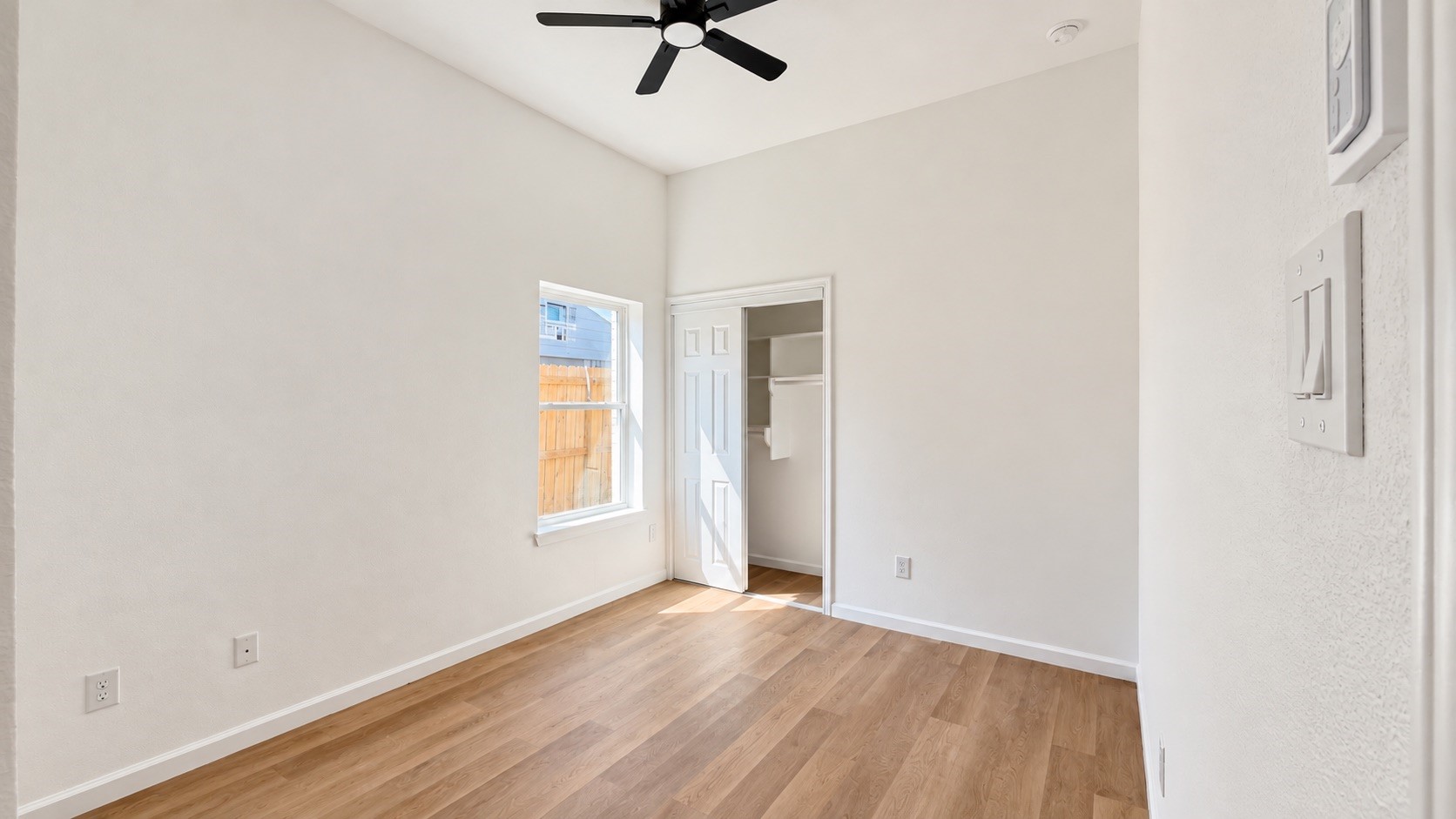 8715 Victoria Forest Drive Property Photo 14