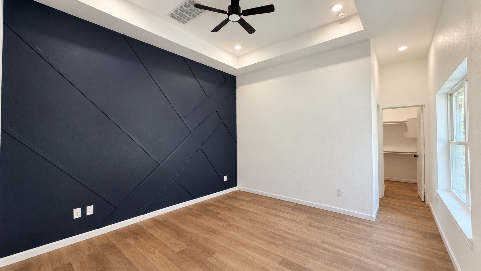 8715 Victoria Forest Drive Property Photo 21