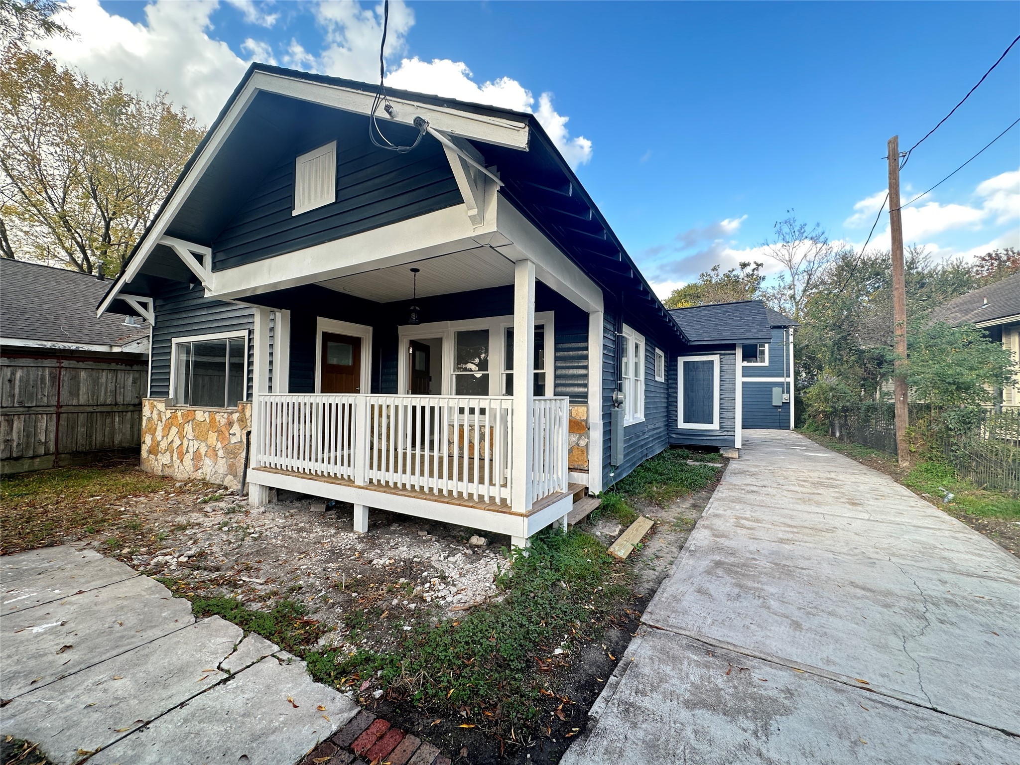 4209 Walker St Property Photo 1