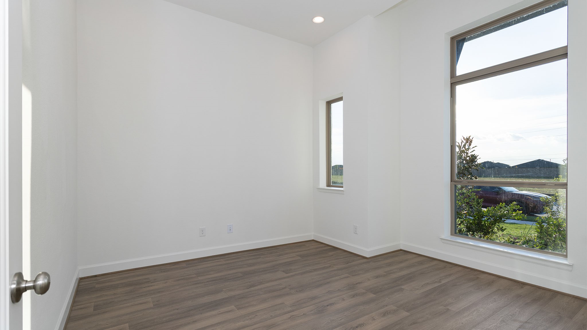 1635 Shadow Bank Drive Property Photo 8