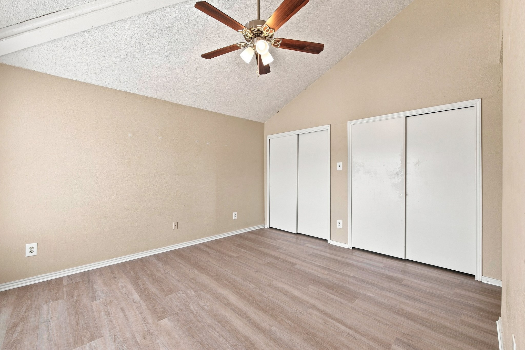 400 Fall Circle A Property Photo 10