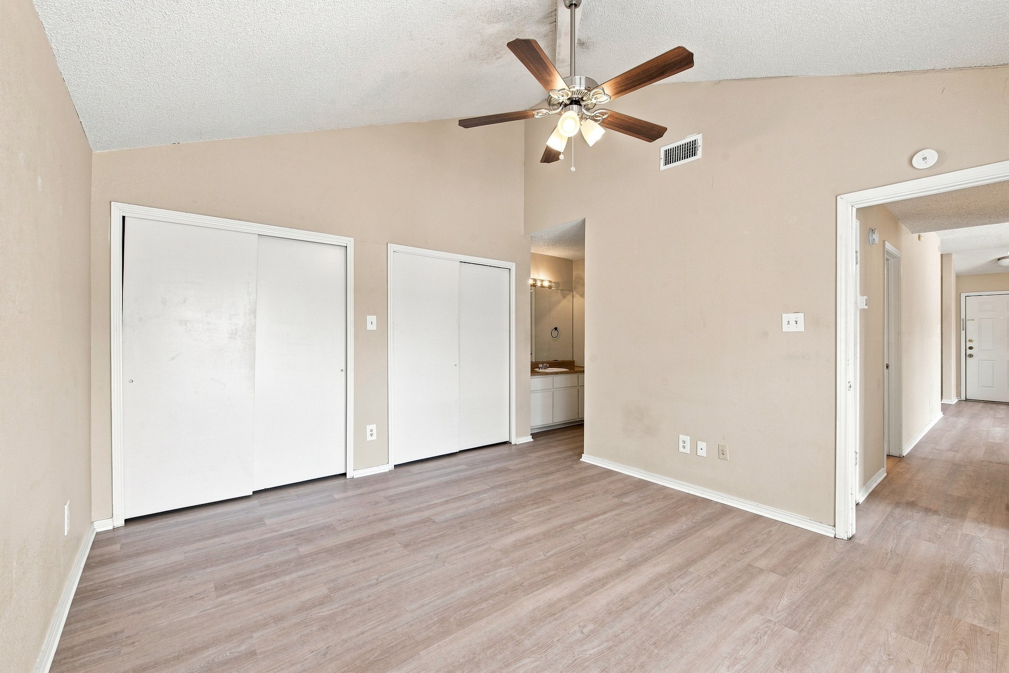 400 Fall Circle A Property Photo 11