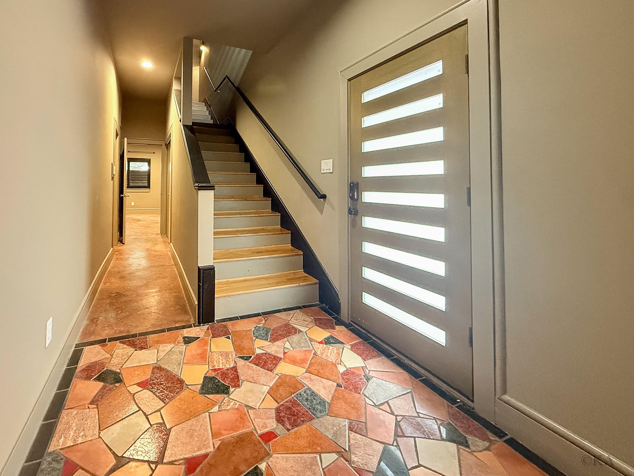 1014 Columbus Street Property Photo 2