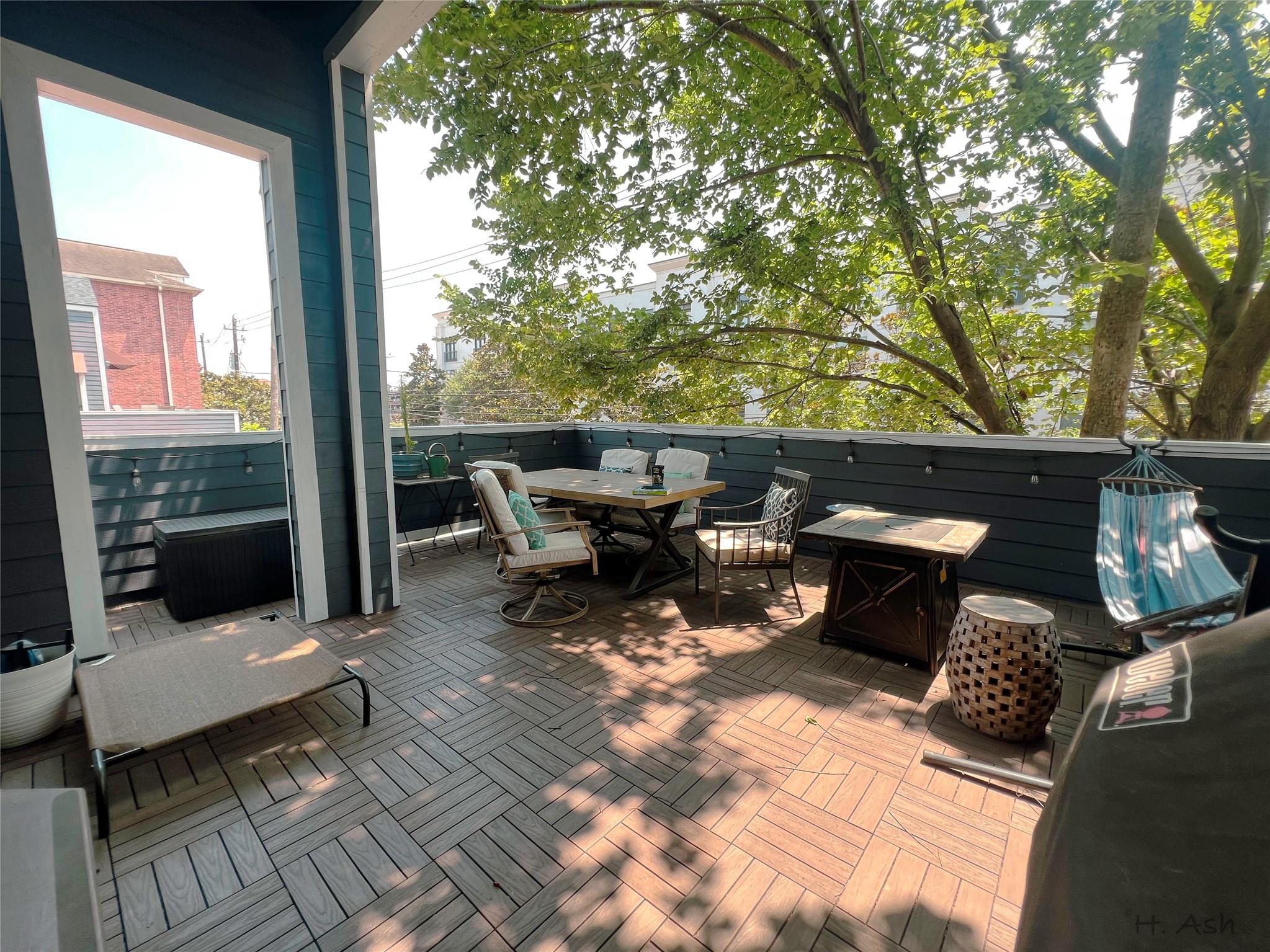 1014 Columbus Street Property Photo 6