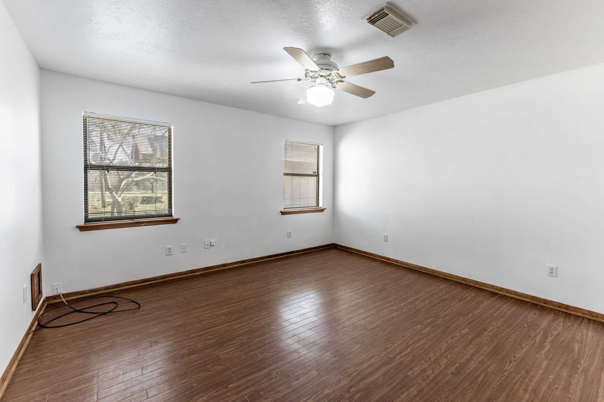 191 Timber Bay Drive Property Photo 18