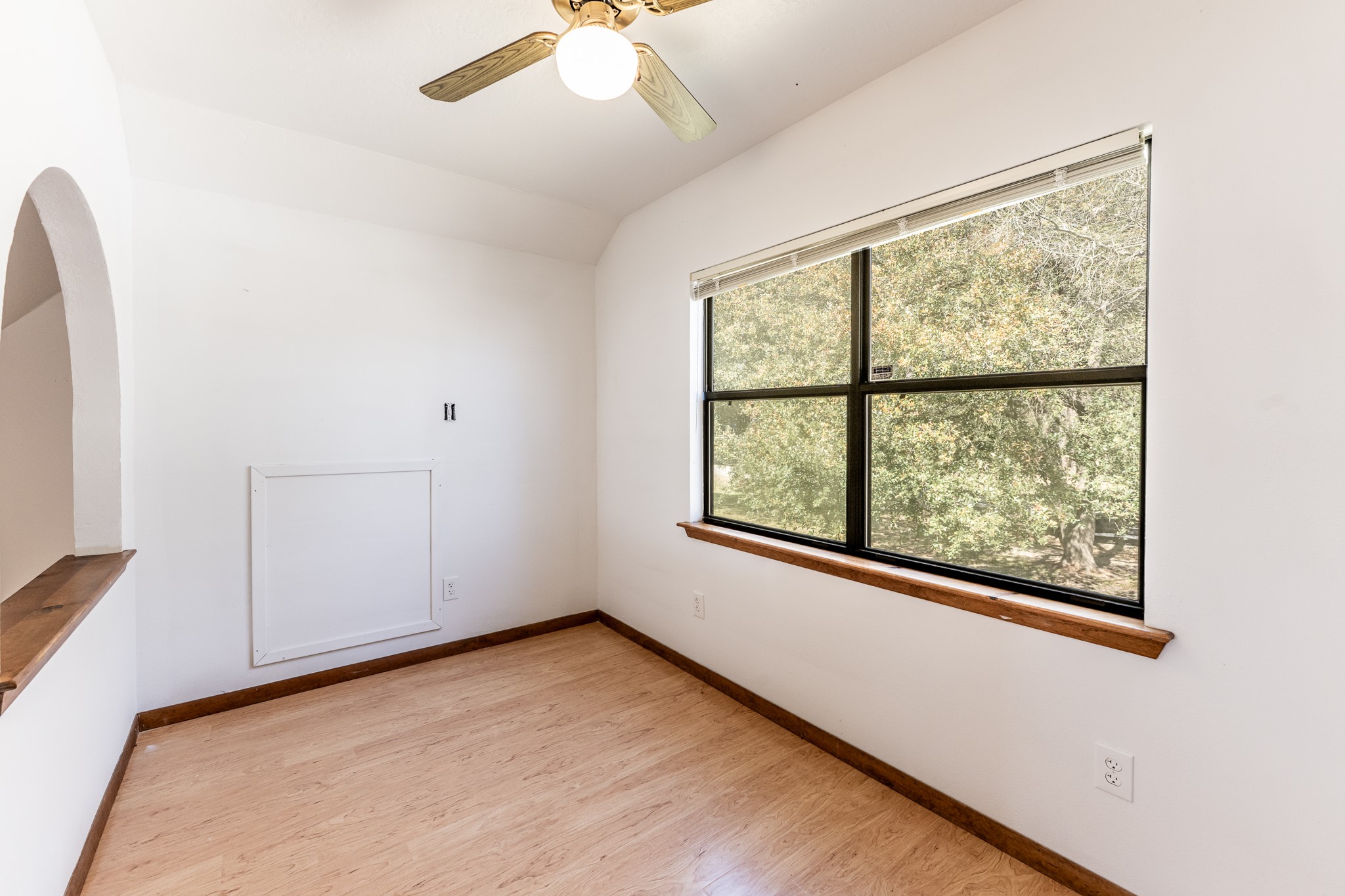 191 Timber Bay Drive Property Photo 25