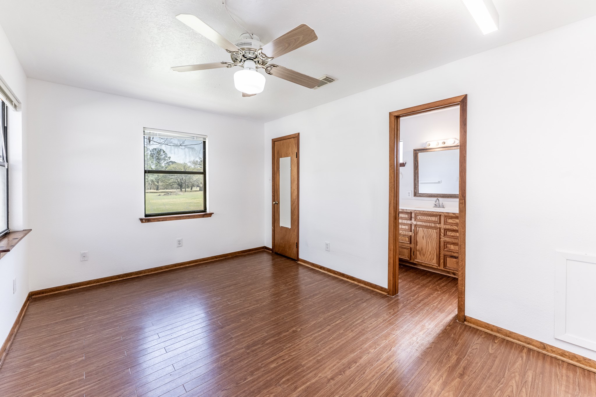 191 Timber Bay Drive Property Photo 29