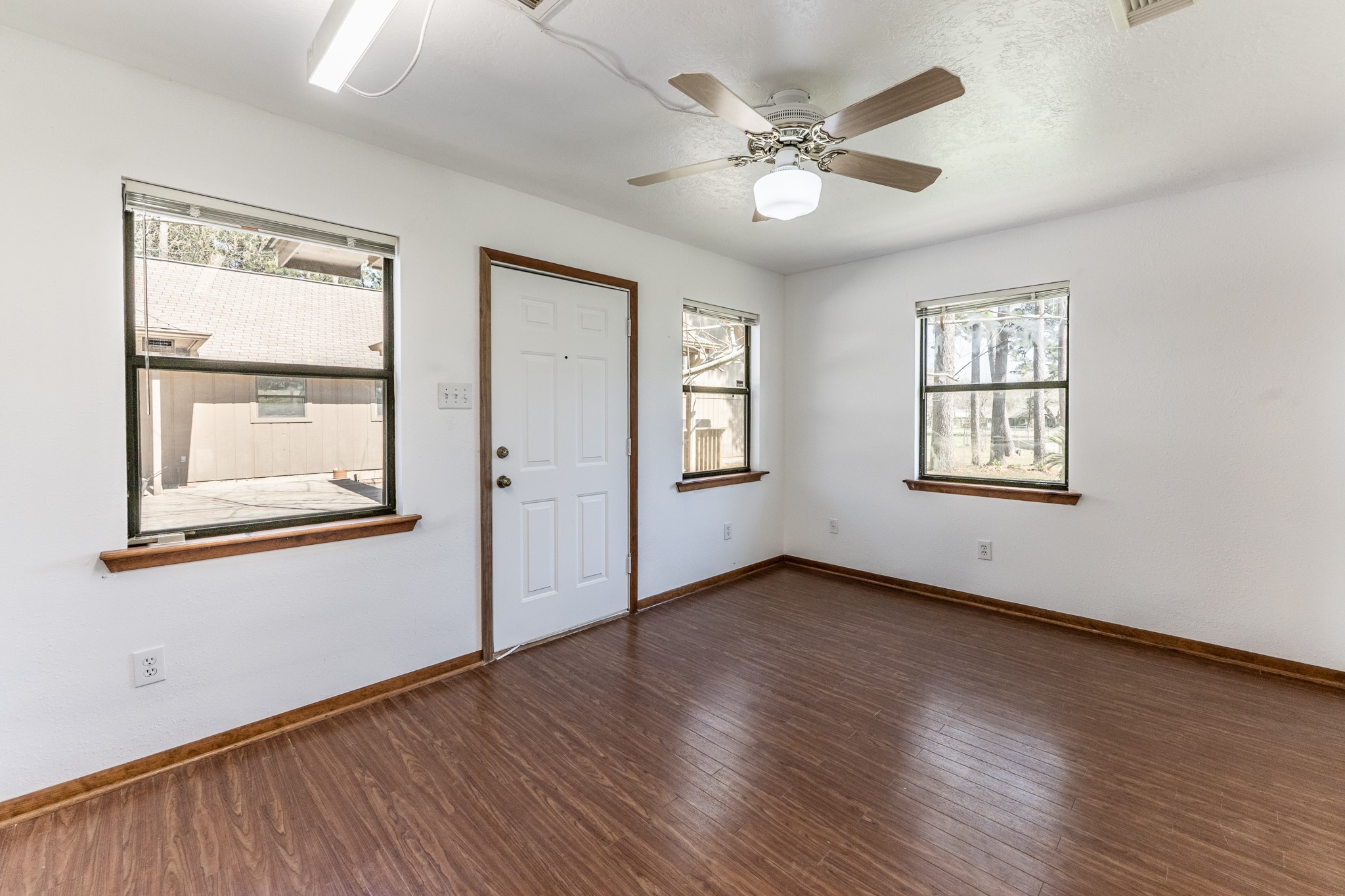 191 Timber Bay Drive Property Photo 30