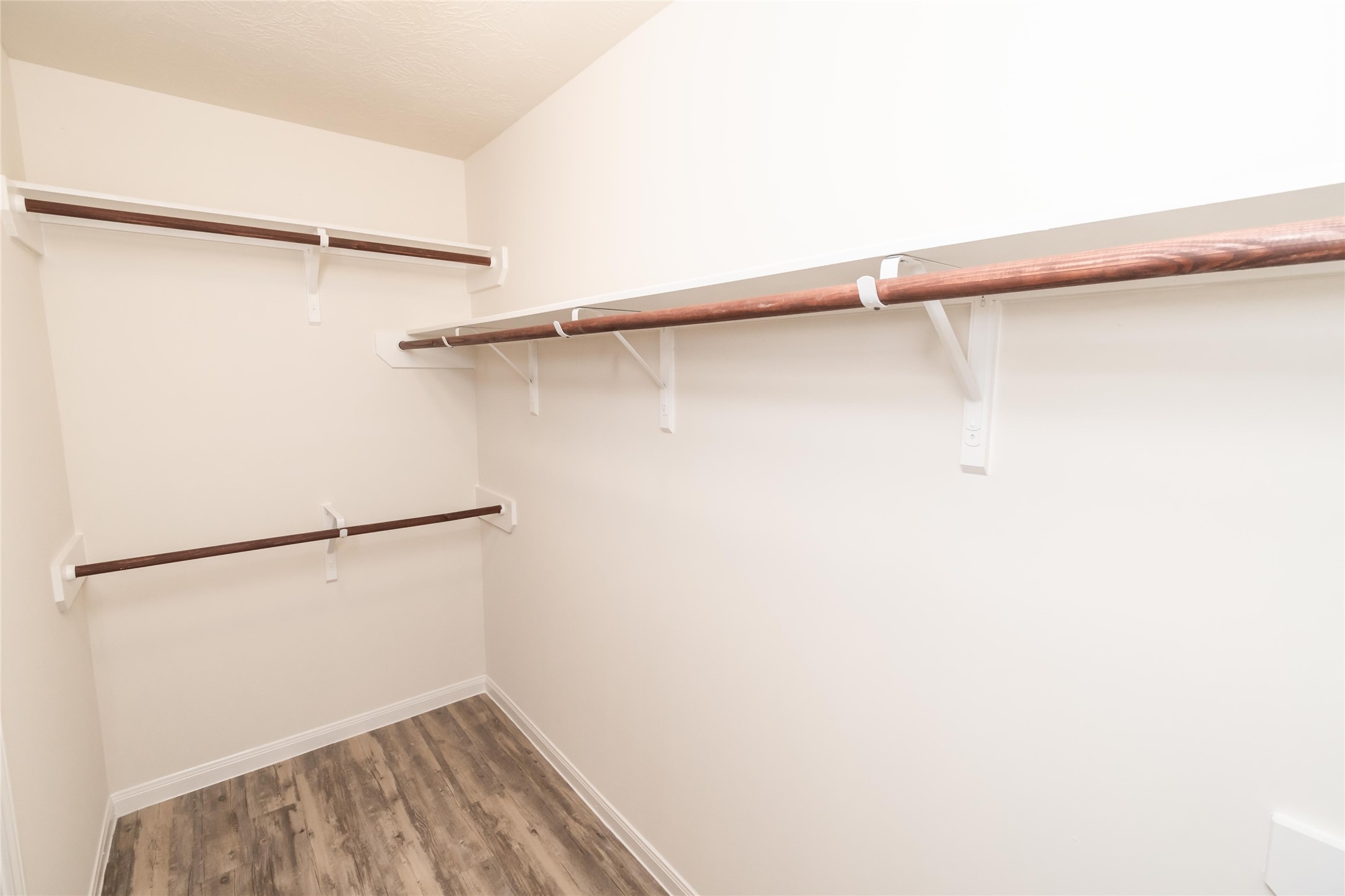 27 Laguna Bend Property Photo 8
