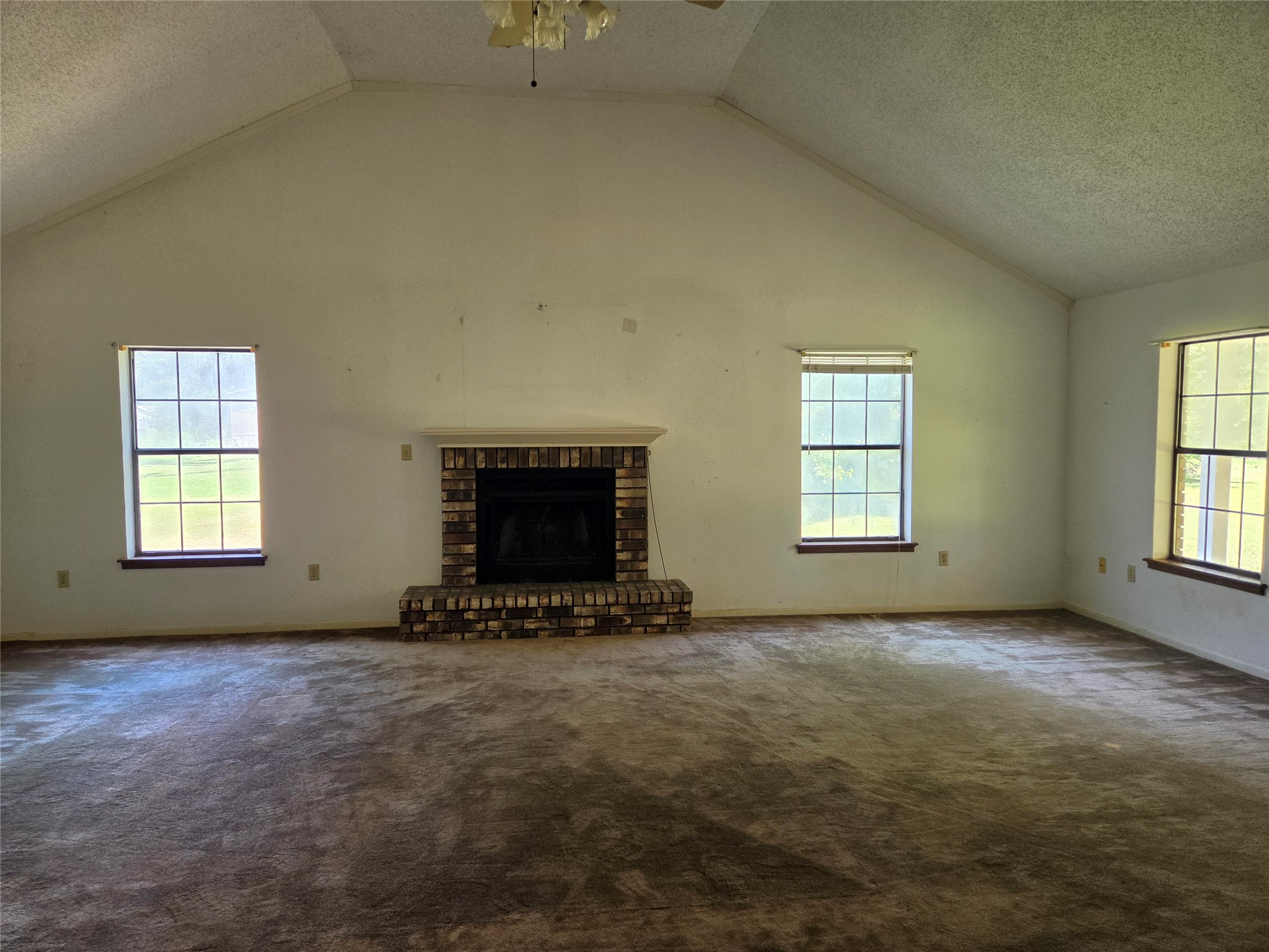 22647 Kelly Drive Property Photo 17