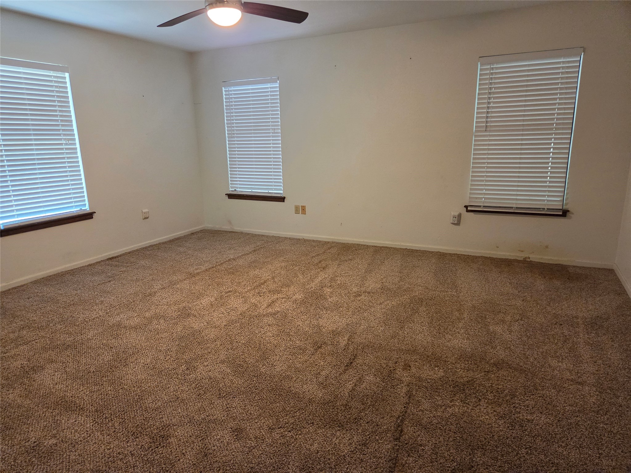 22647 Kelly Drive Property Photo 22
