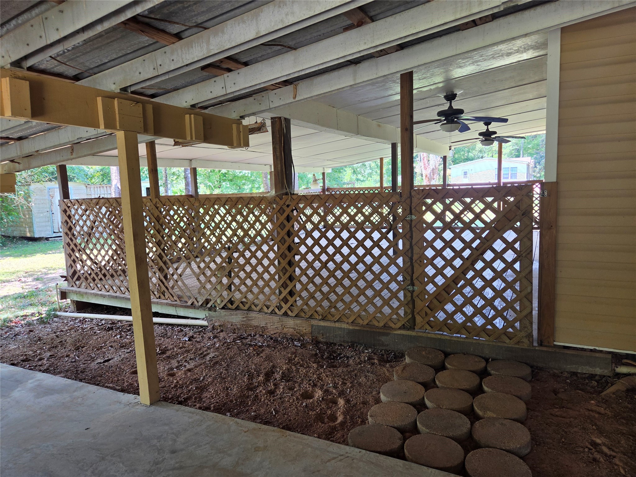 22647 Kelly Drive Property Photo 30