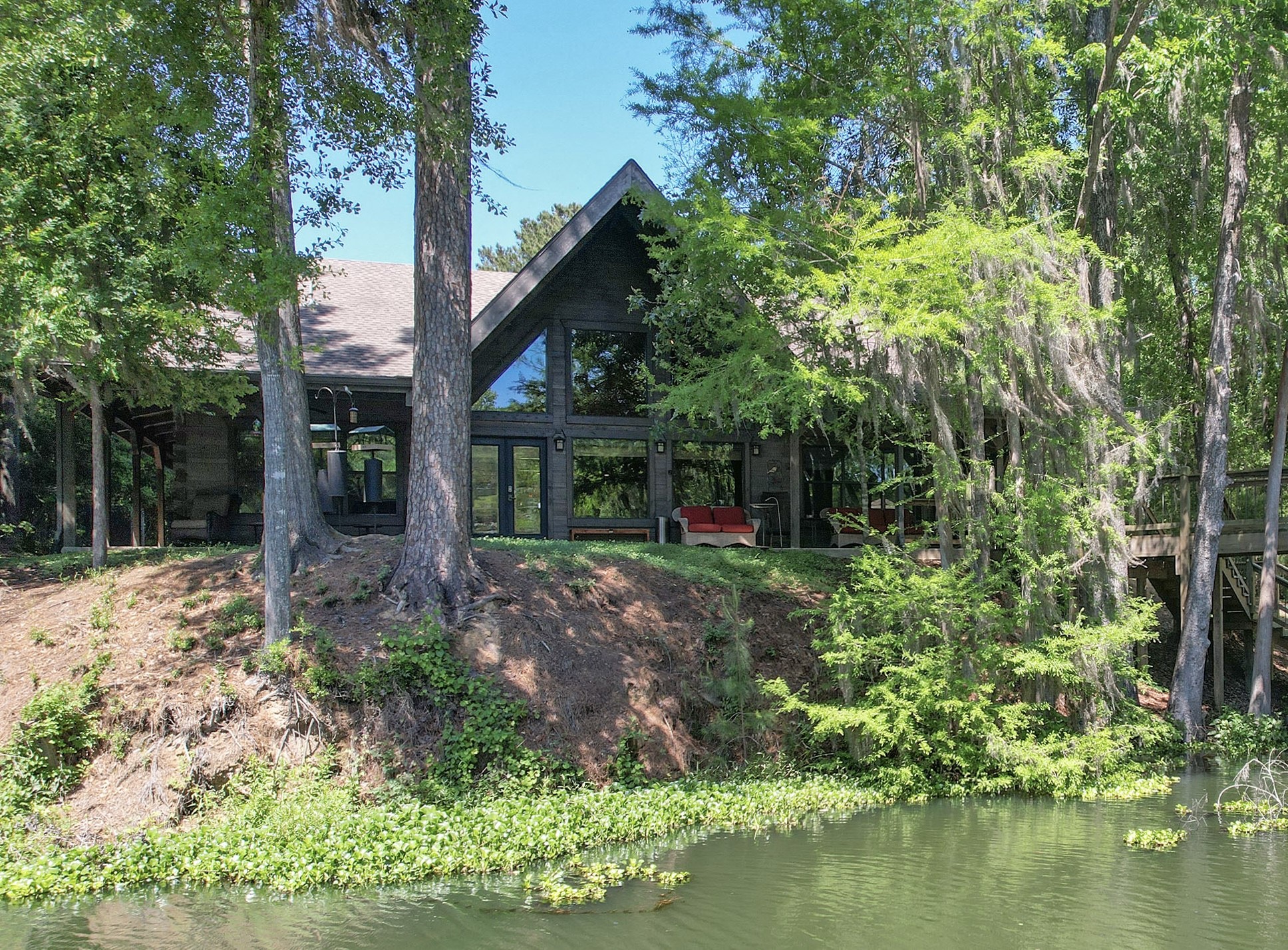 66 Artesian Avenue Property Photo