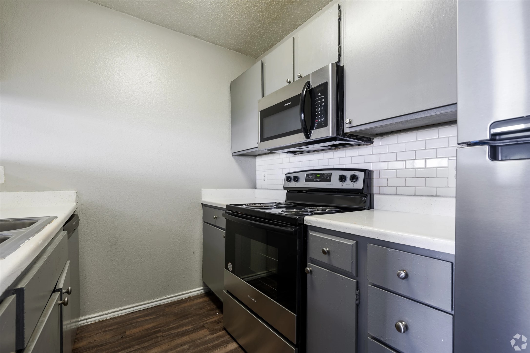 7610 Cameron Rd 2065 Property Photo 7