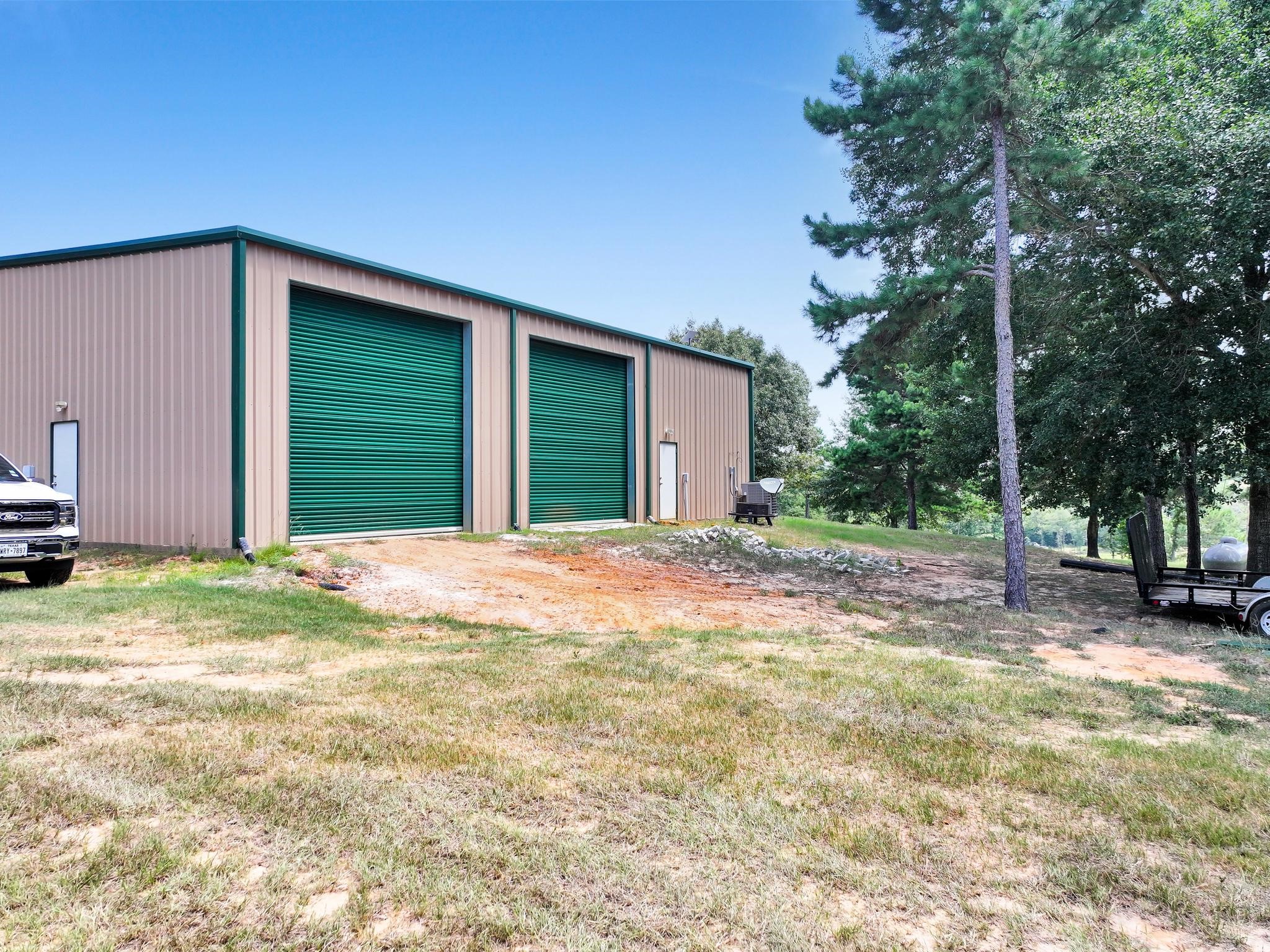 10024 Cr 207 Property Photo 3