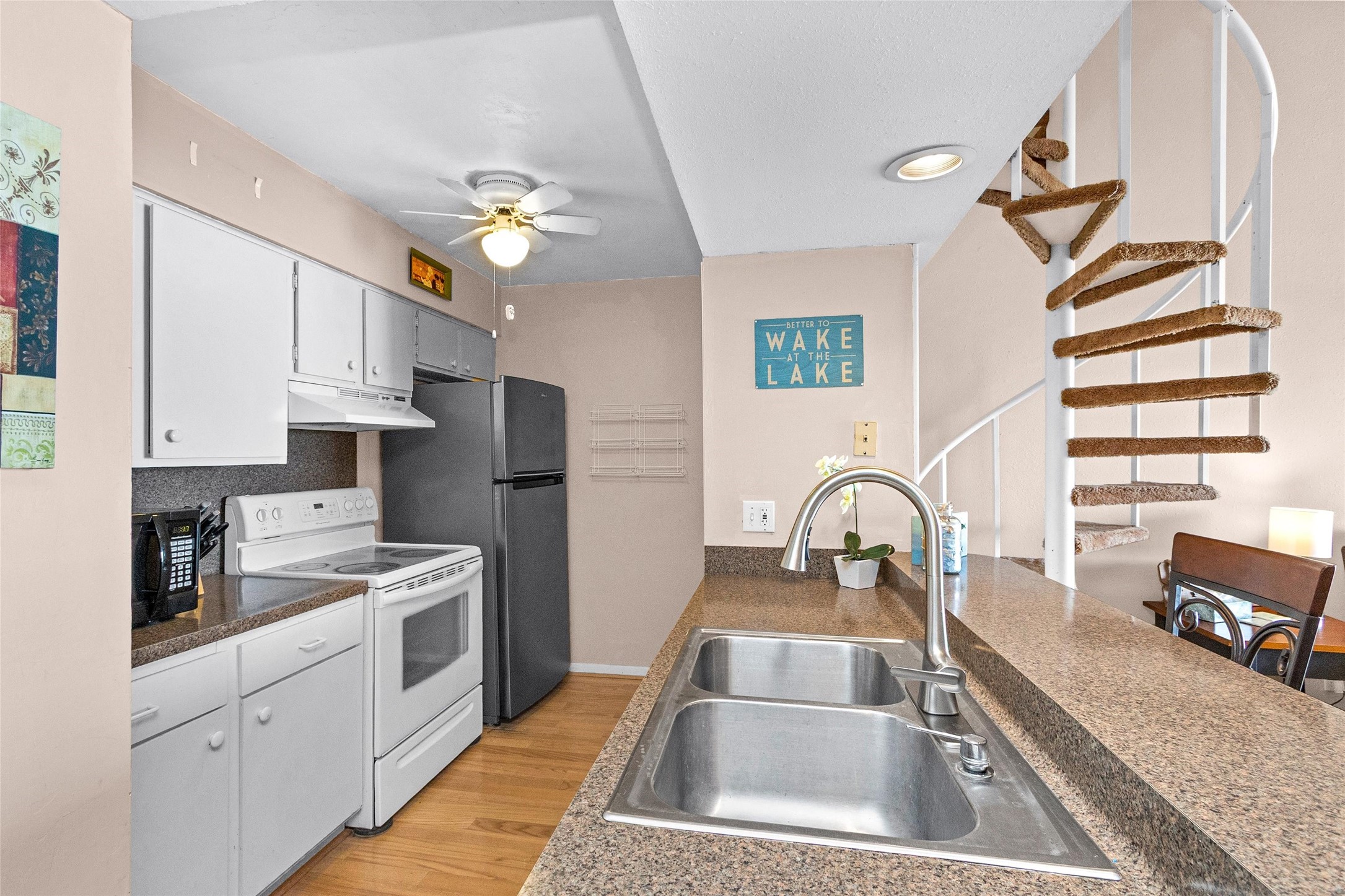 12500 Melville Drive 345d Property Photo 4