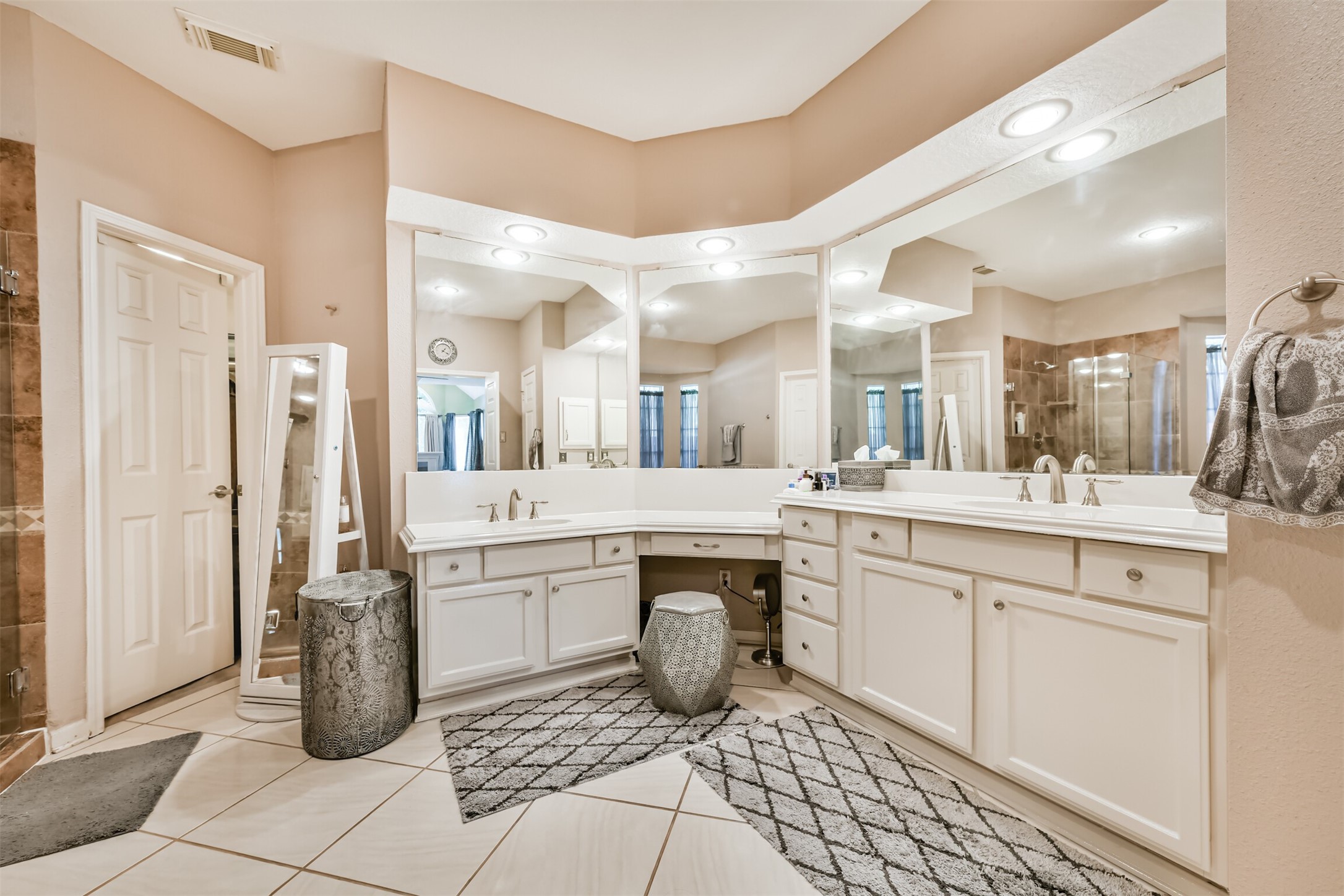 4302 Island Hills Drive Property Photo 29