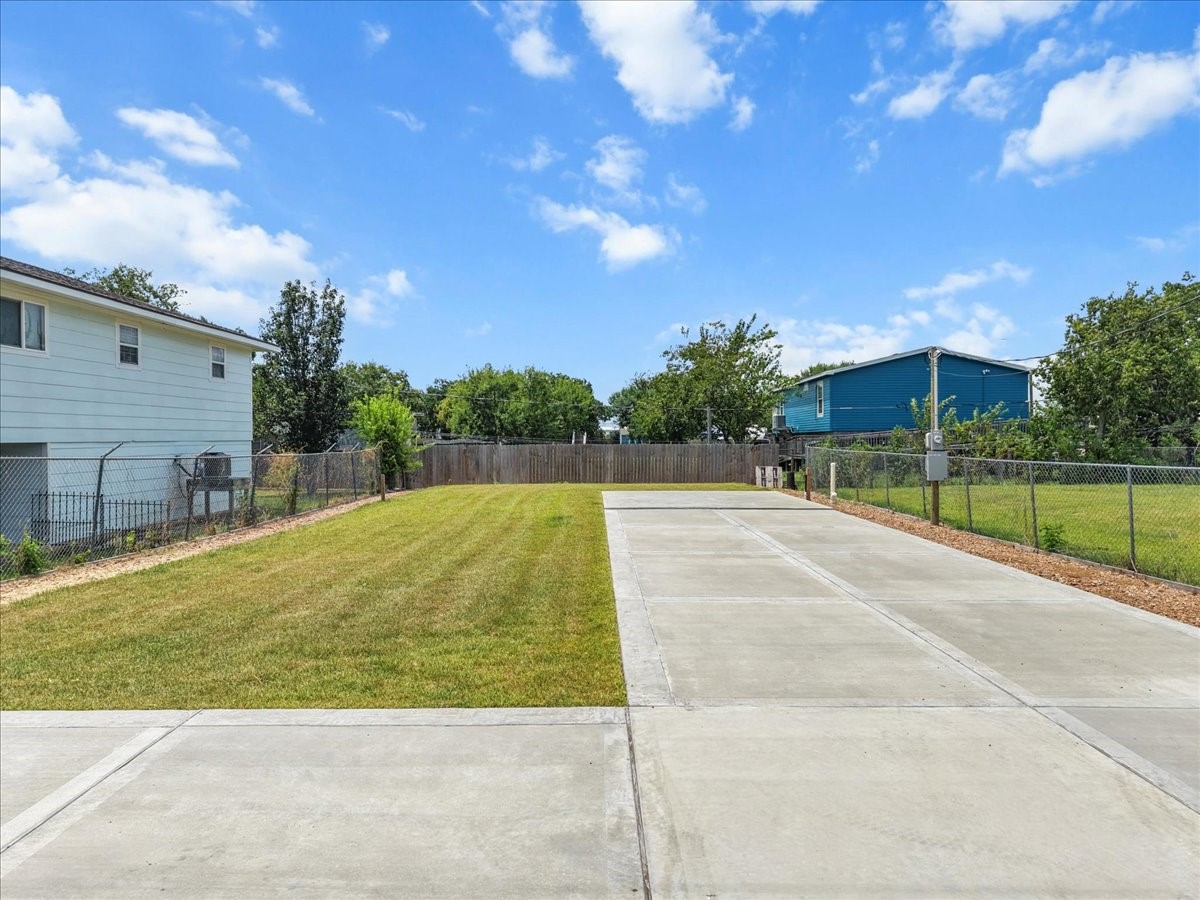1040 Star Drive Property Photo 3