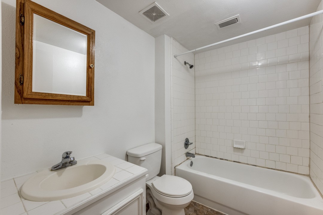 519 W Main 3 Property Photo 12