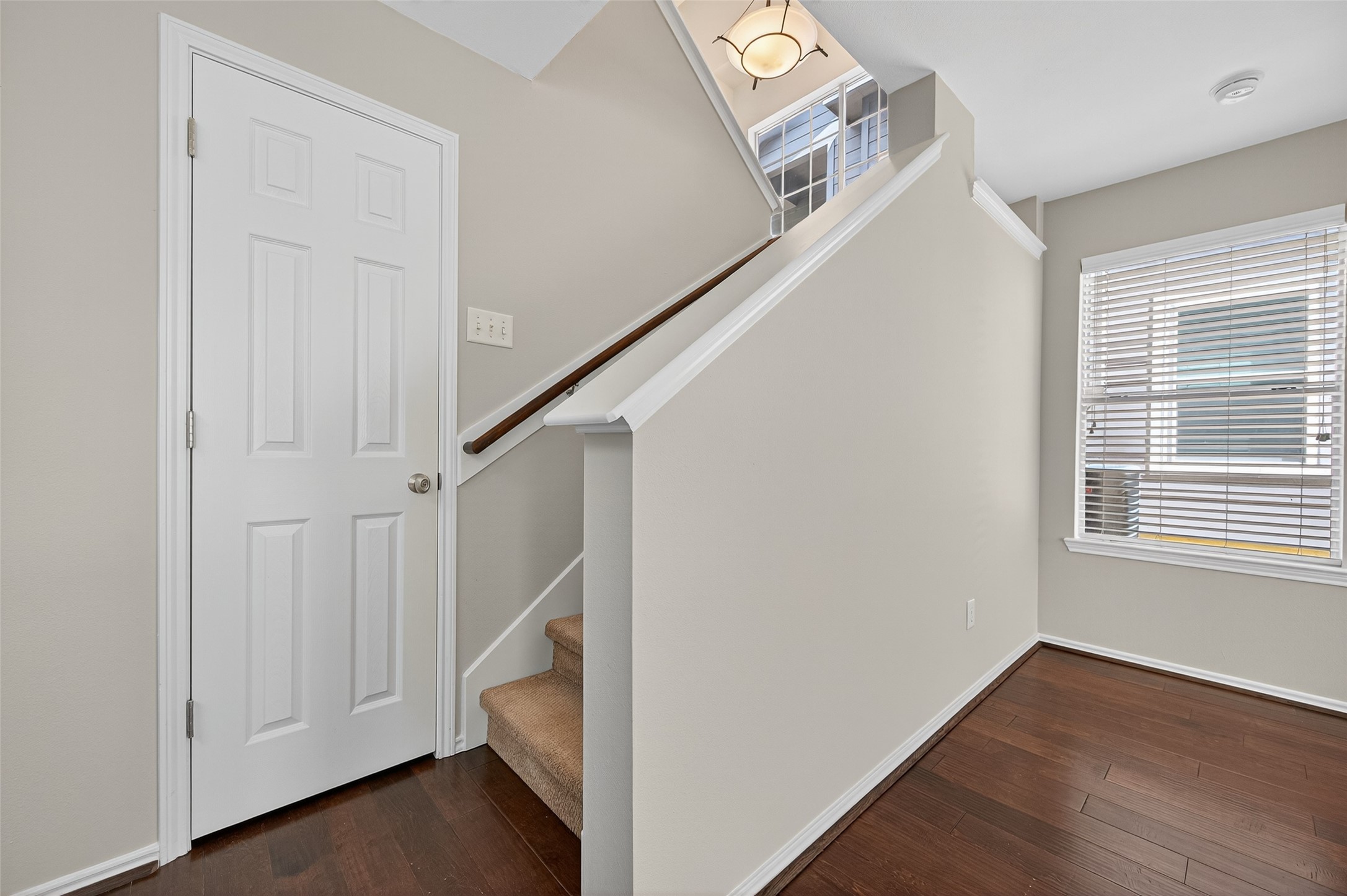 54 Marble Rock Place Property Photo 4