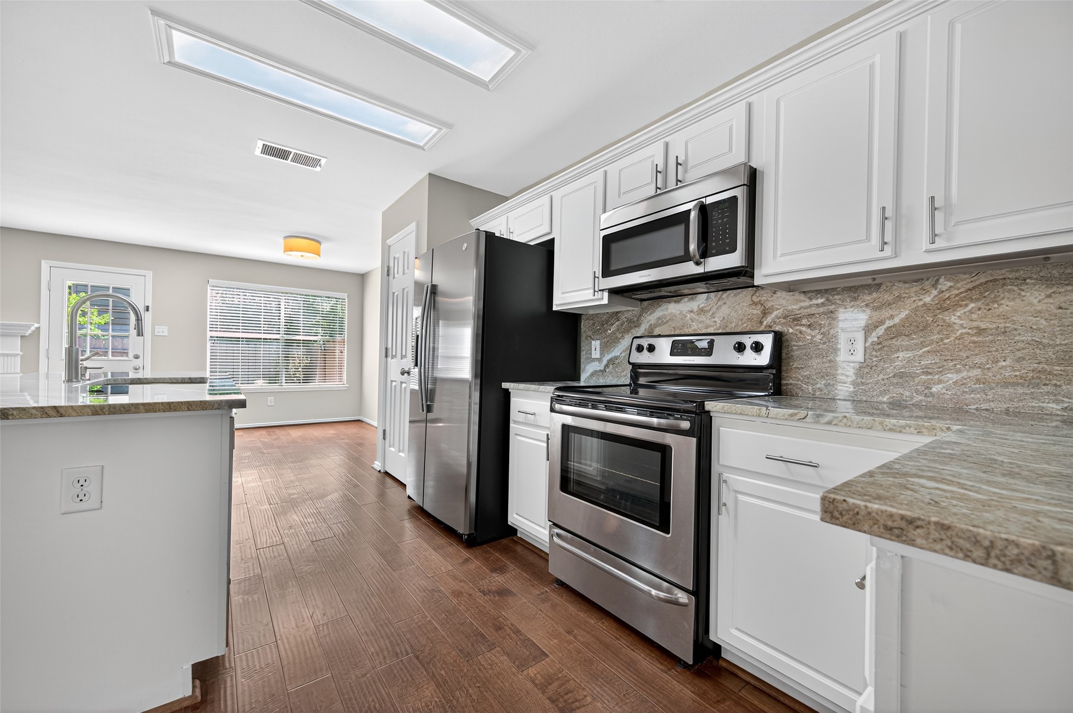 54 Marble Rock Place Property Photo 8