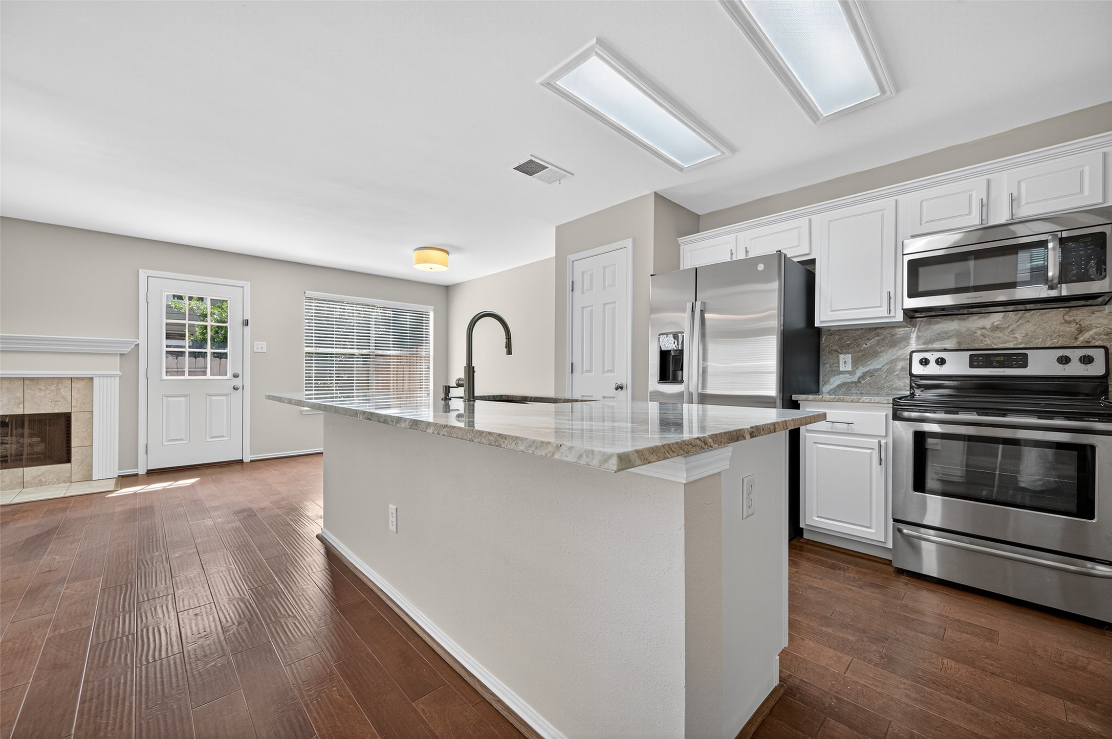 54 Marble Rock Place Property Photo 13