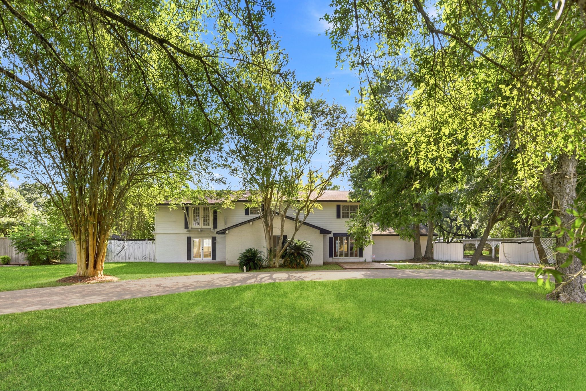 4030 Fox Meadow Lane Property Photo 4