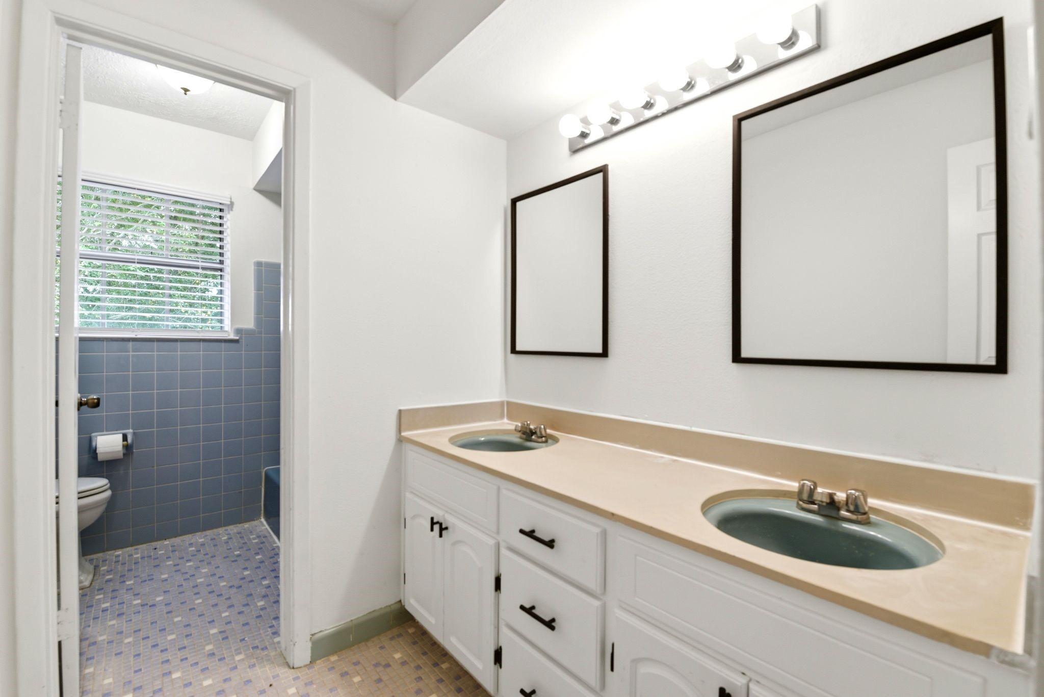 4030 Fox Meadow Lane Property Photo 27