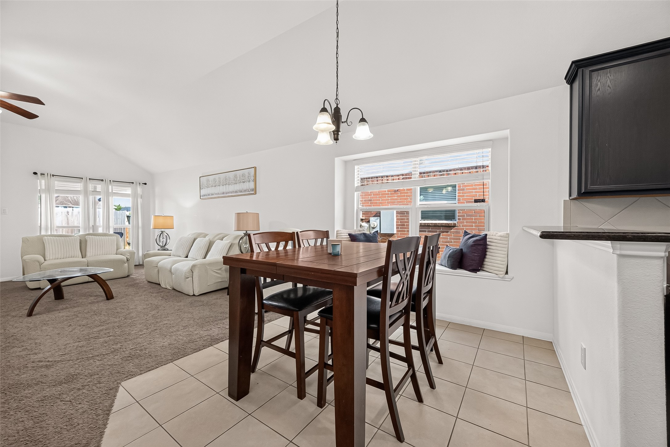 2534 Seahorse Bend Drive Property Photo 3