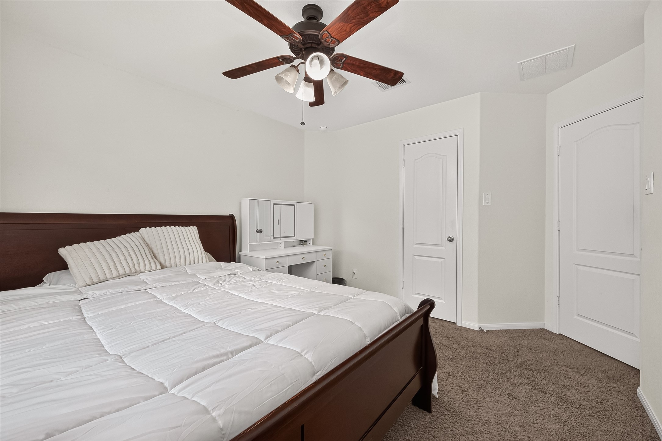 2534 Seahorse Bend Drive Property Photo 25