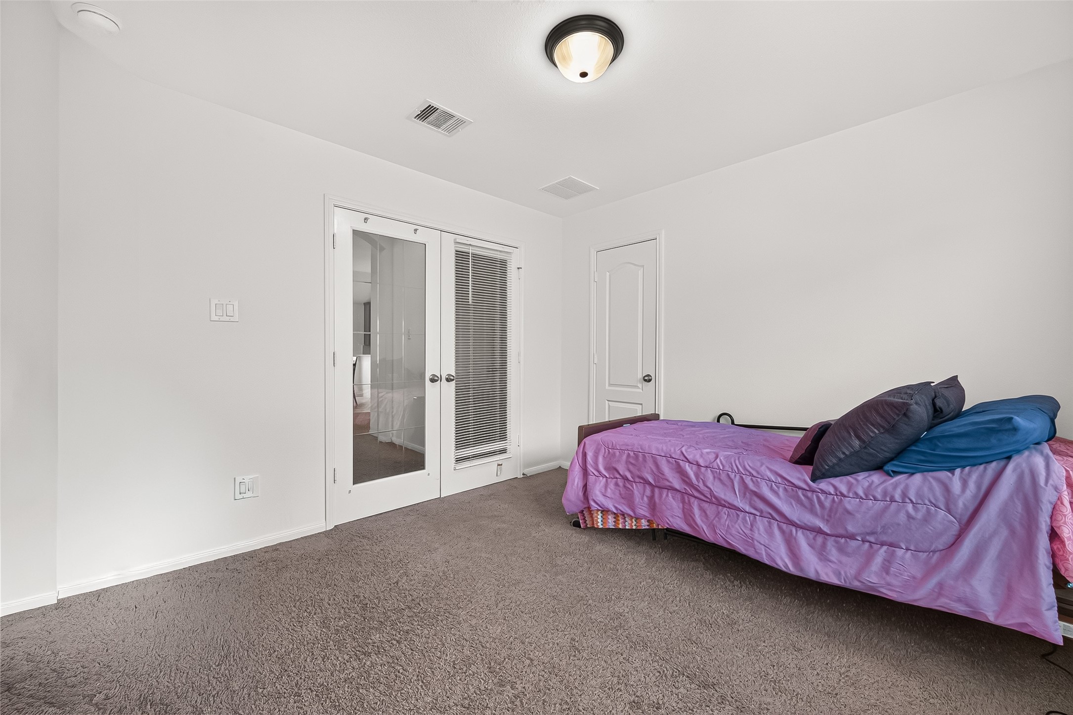 2534 Seahorse Bend Drive Property Photo 33